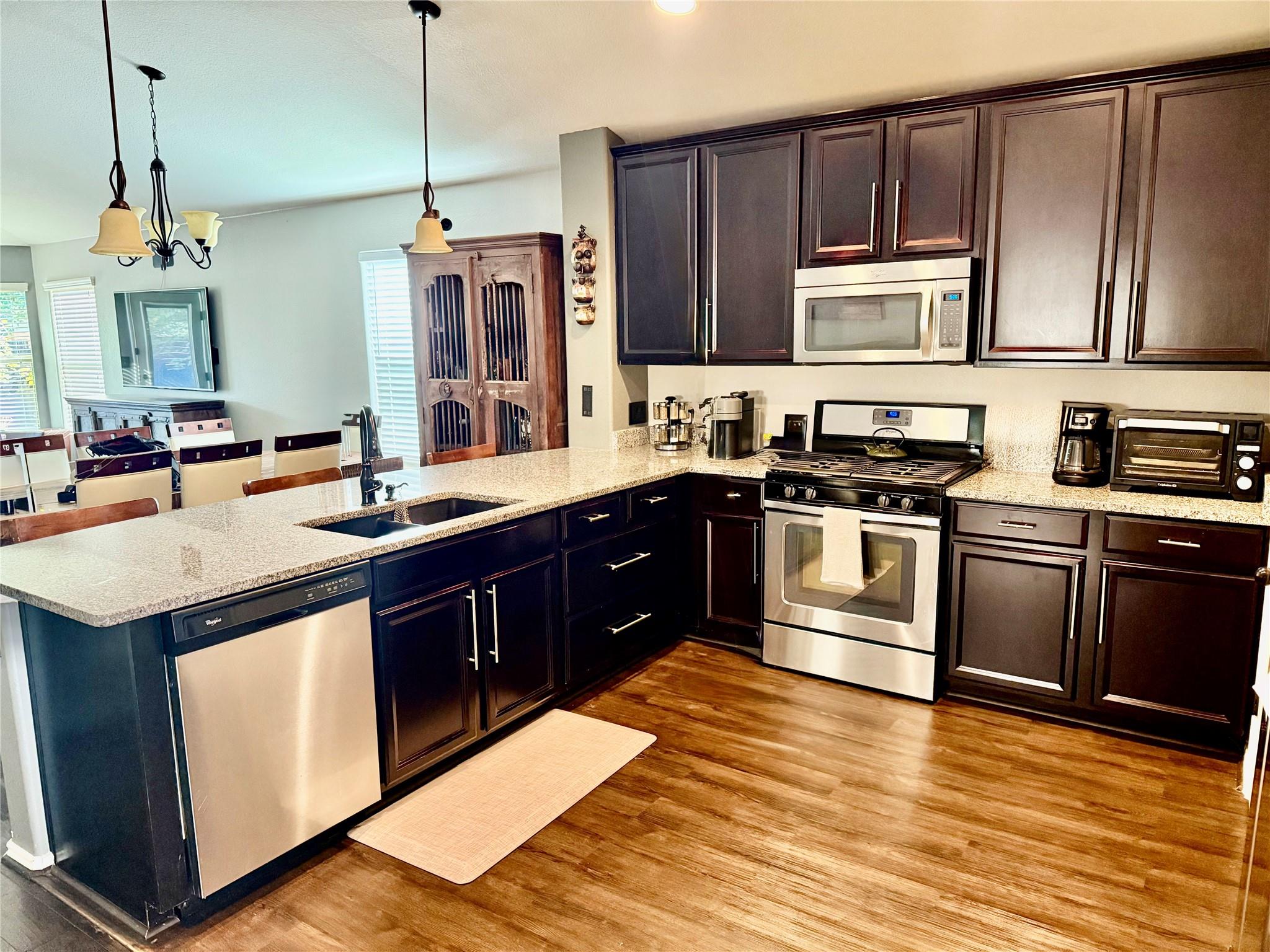 2604 Garlic Creek Dr, Buda, TX 78610