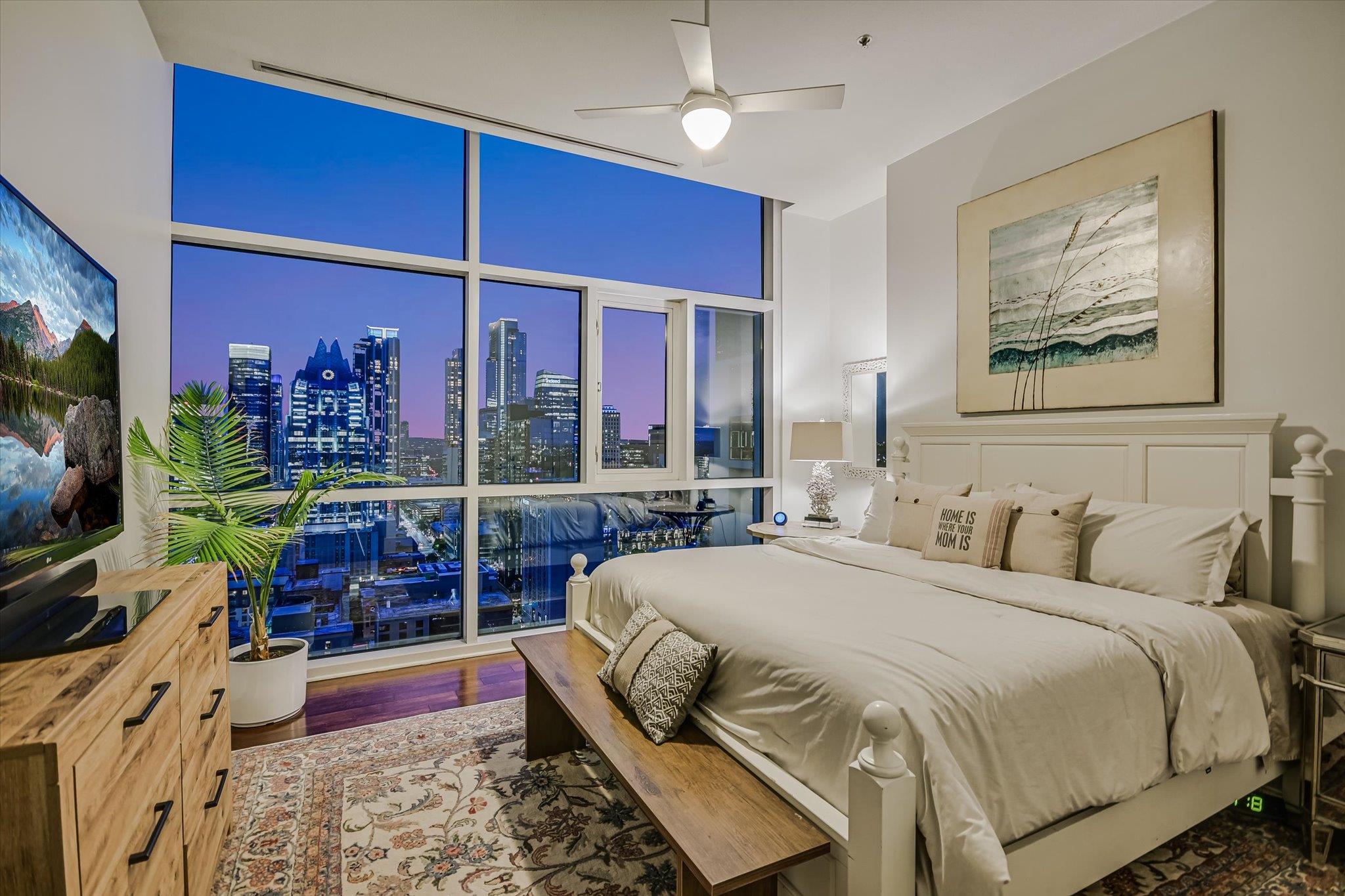 555 E 5th St # 2826, Austin, TX 78701