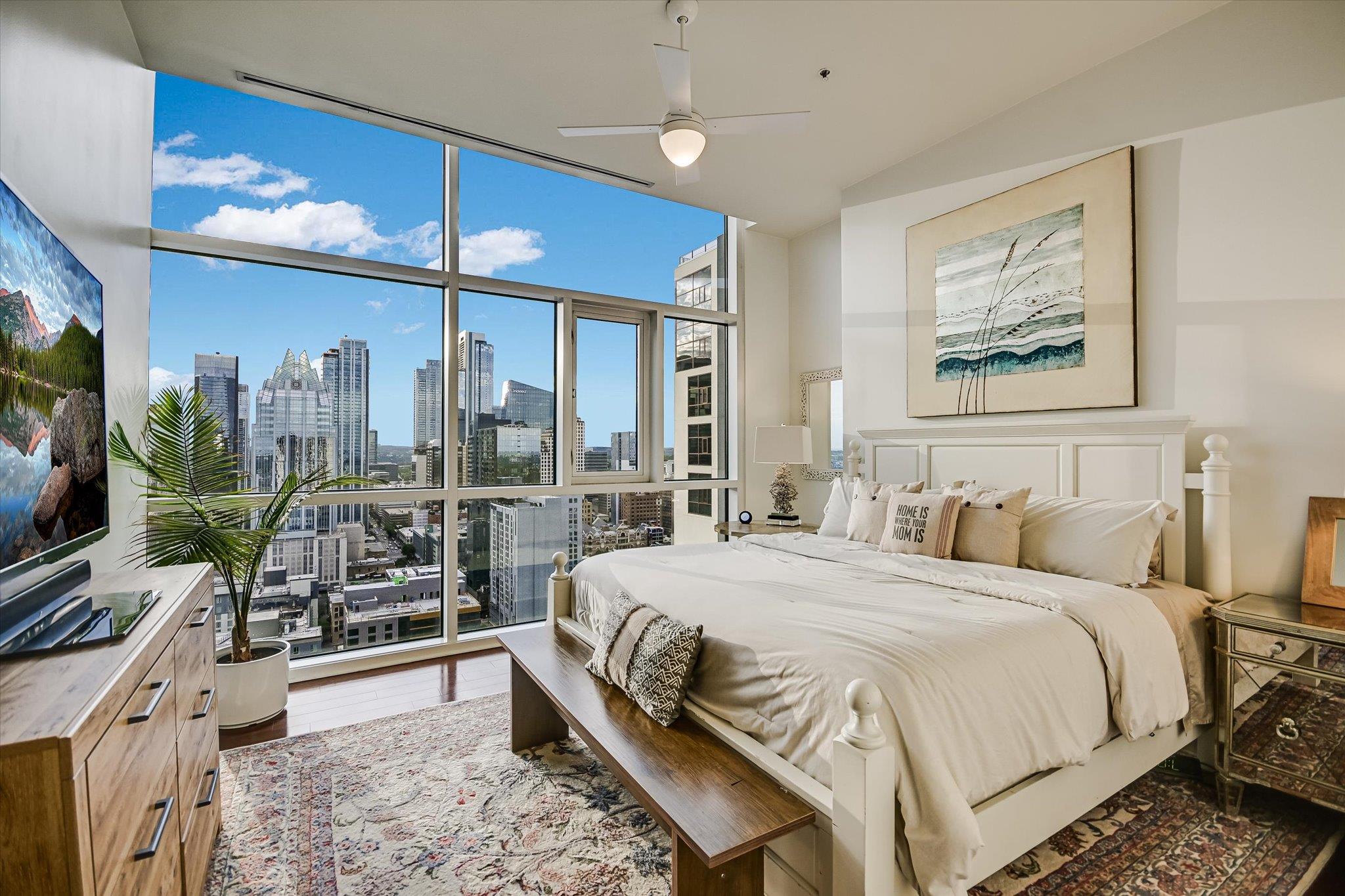 555 E 5th St # 2826, Austin, TX 78701