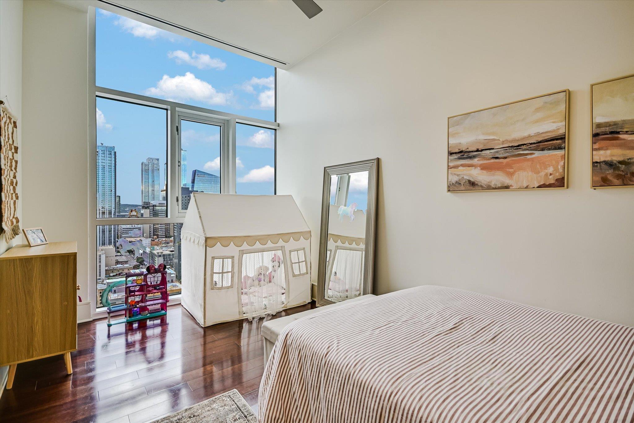 555 E 5th St # 2826, Austin, TX 78701
