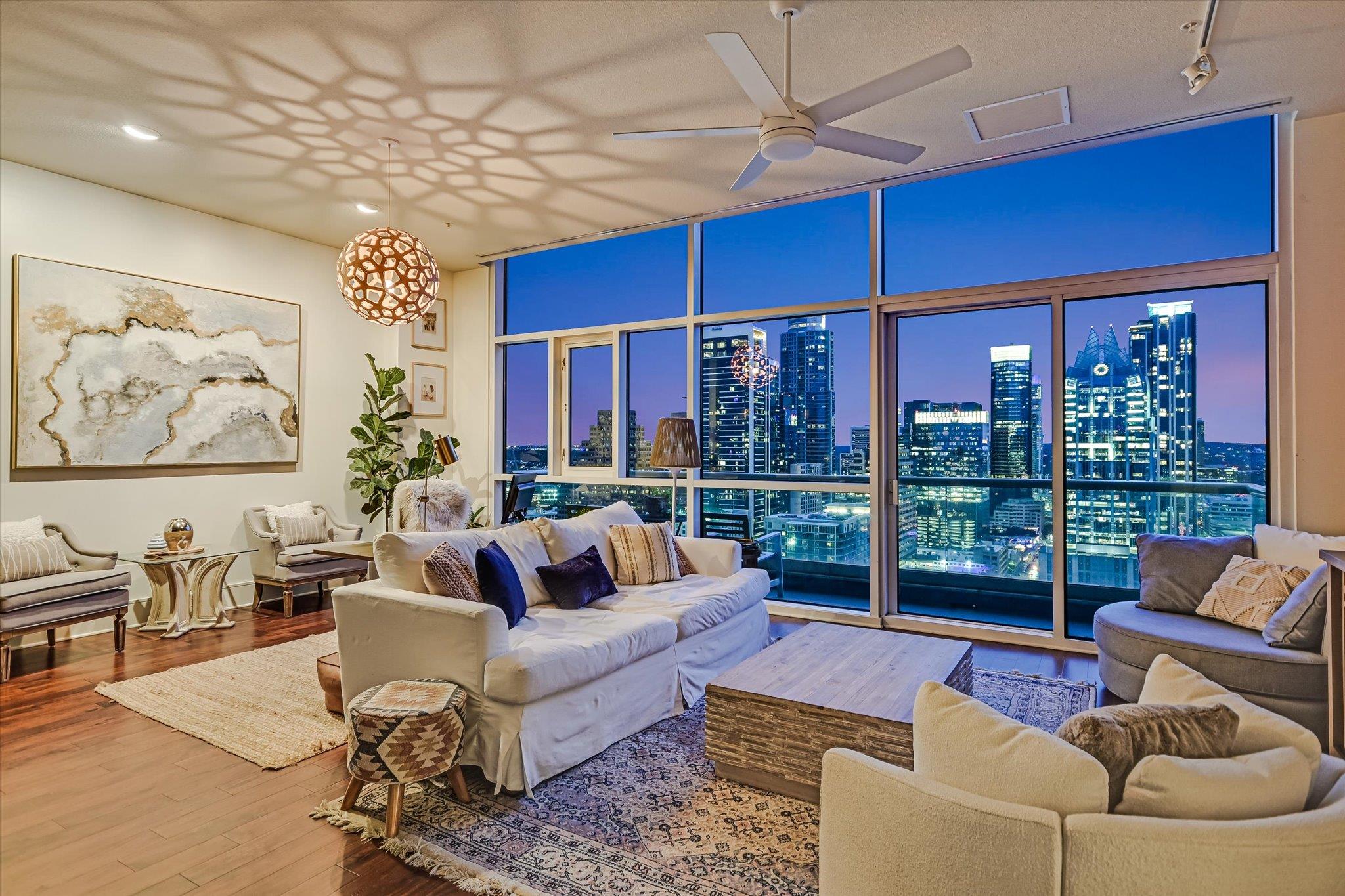 555 E 5th St # 2826, Austin, TX 78701