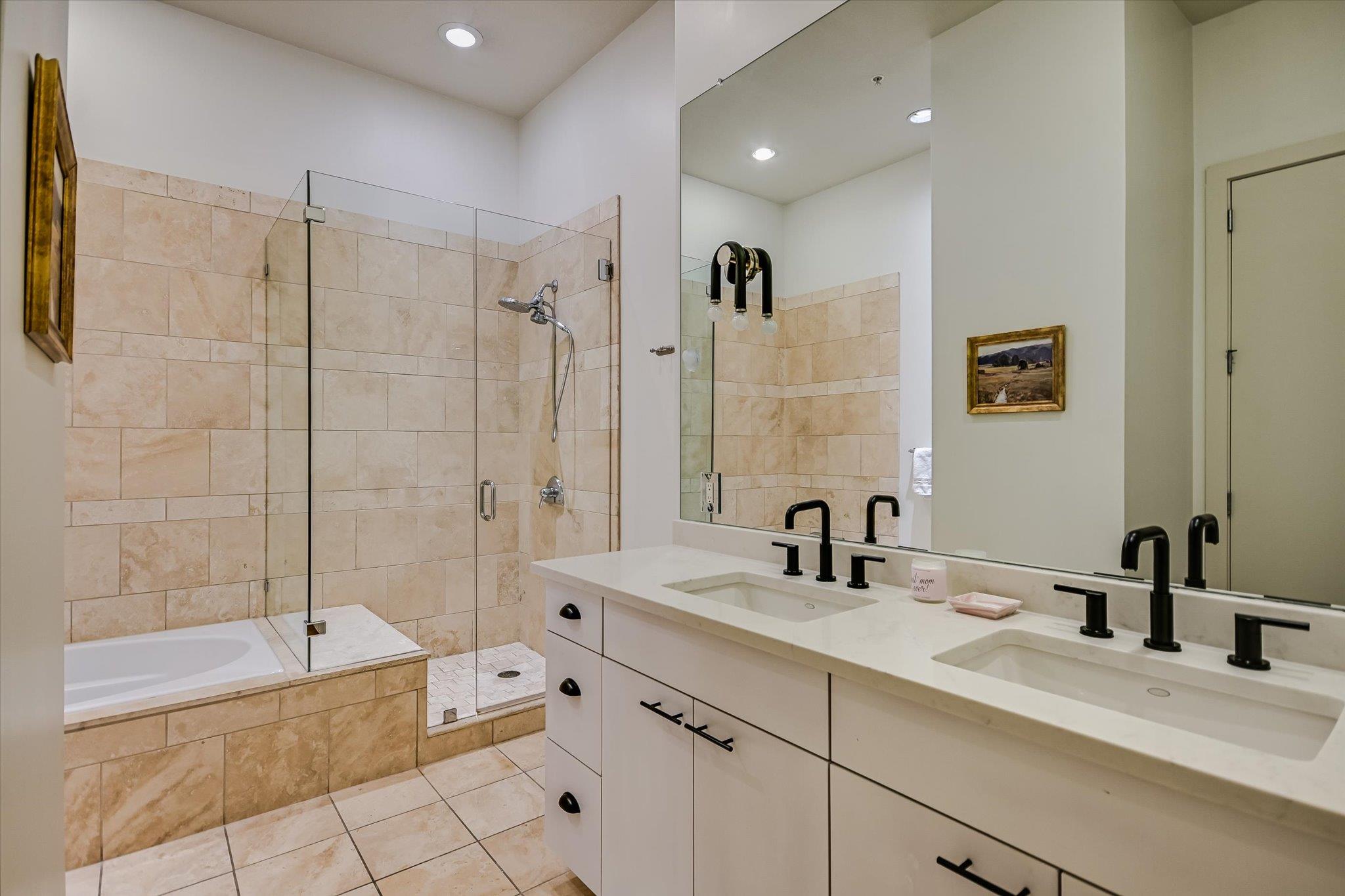 555 E 5th St # 2826, Austin, TX 78701