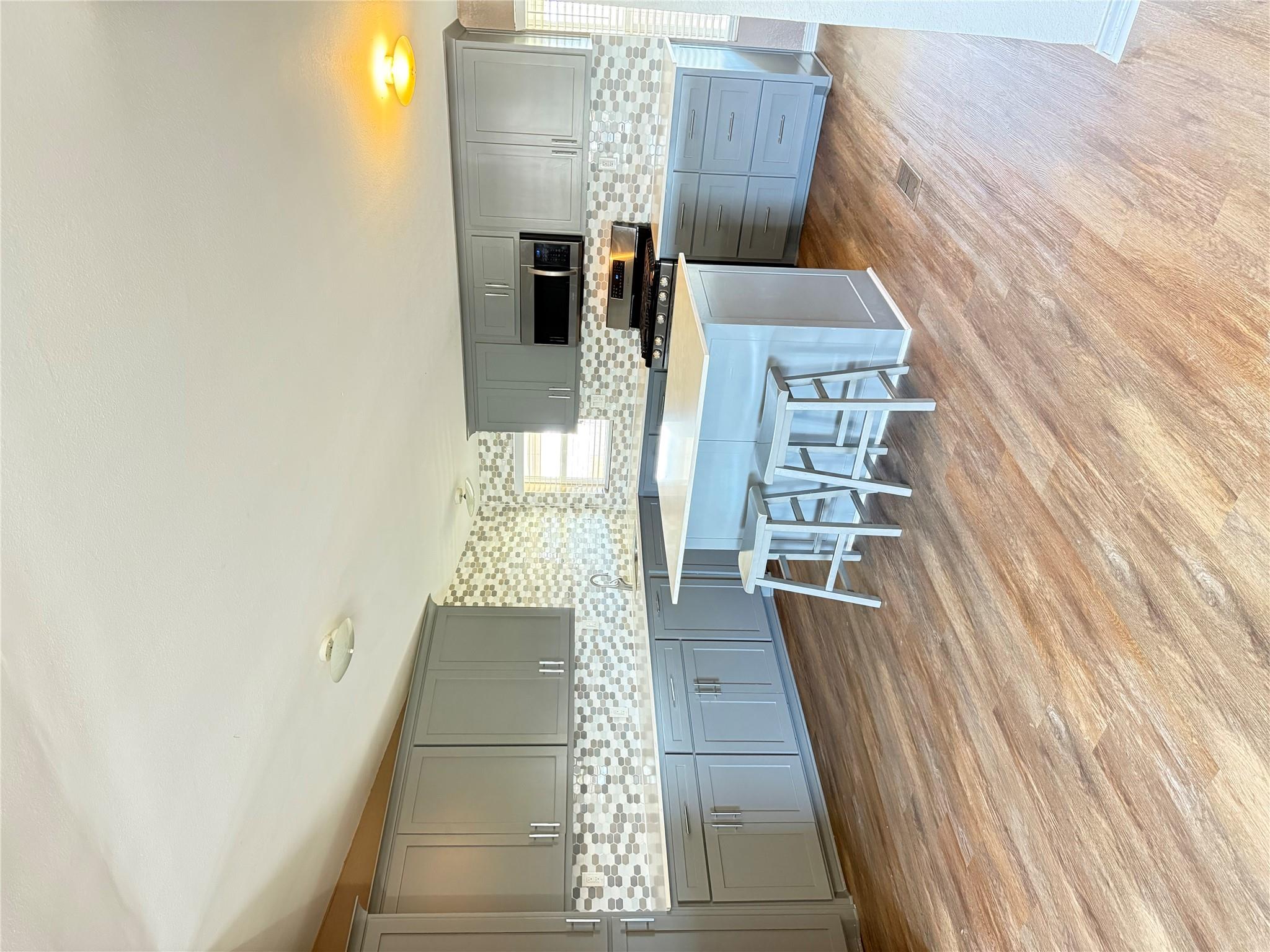 2709 County Road 463, Elgin, TX 78621