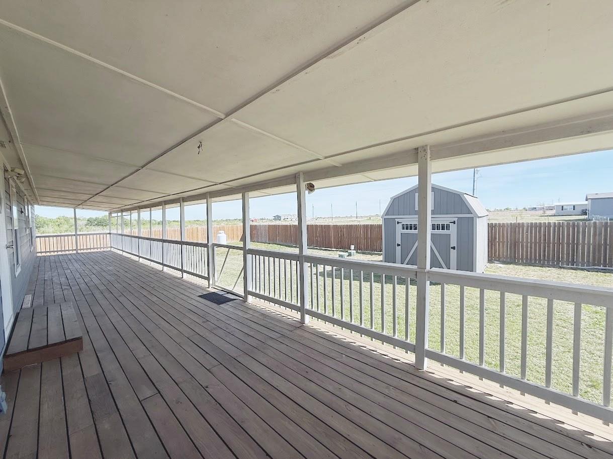 2709 County Road 463, Elgin, TX 78621