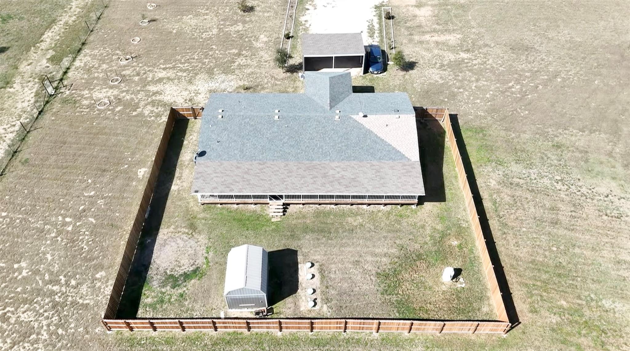 2709 County Road 463, Elgin, TX 78621