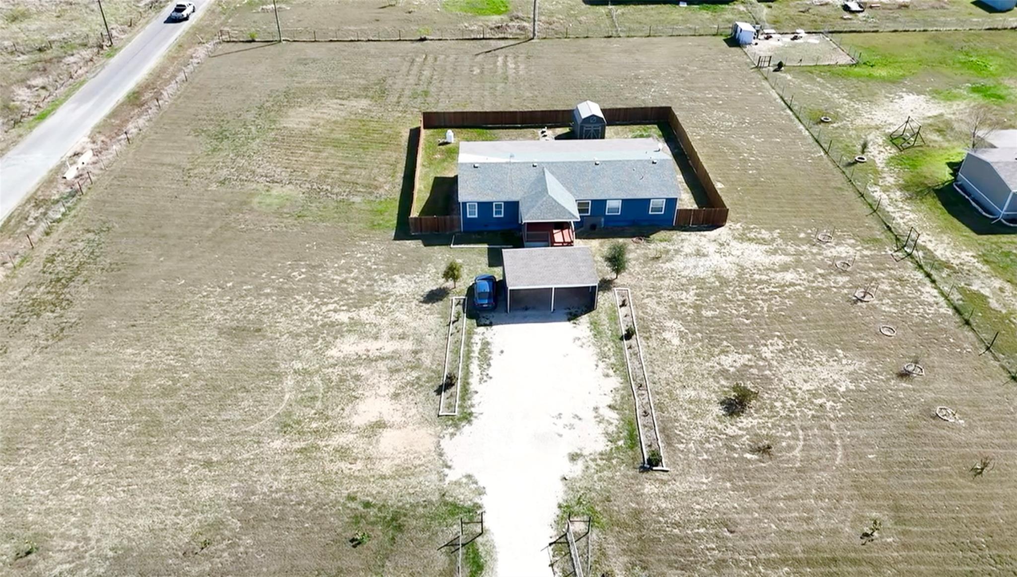 2709 County Road 463, Elgin, TX 78621