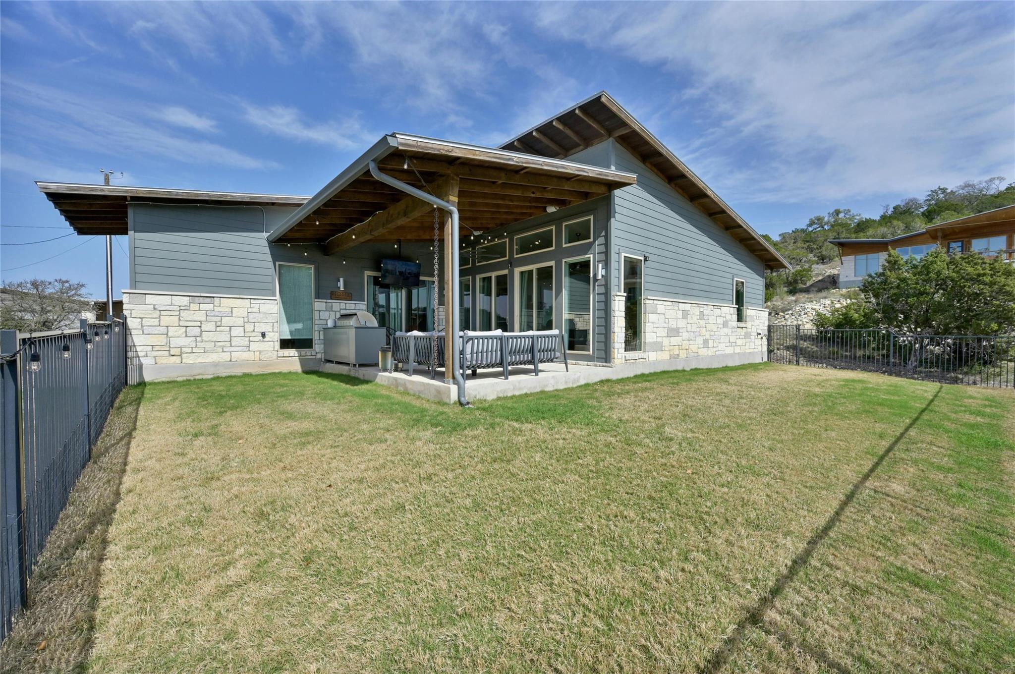 8611 Buffalo Trl, Lago Vista, TX 78645