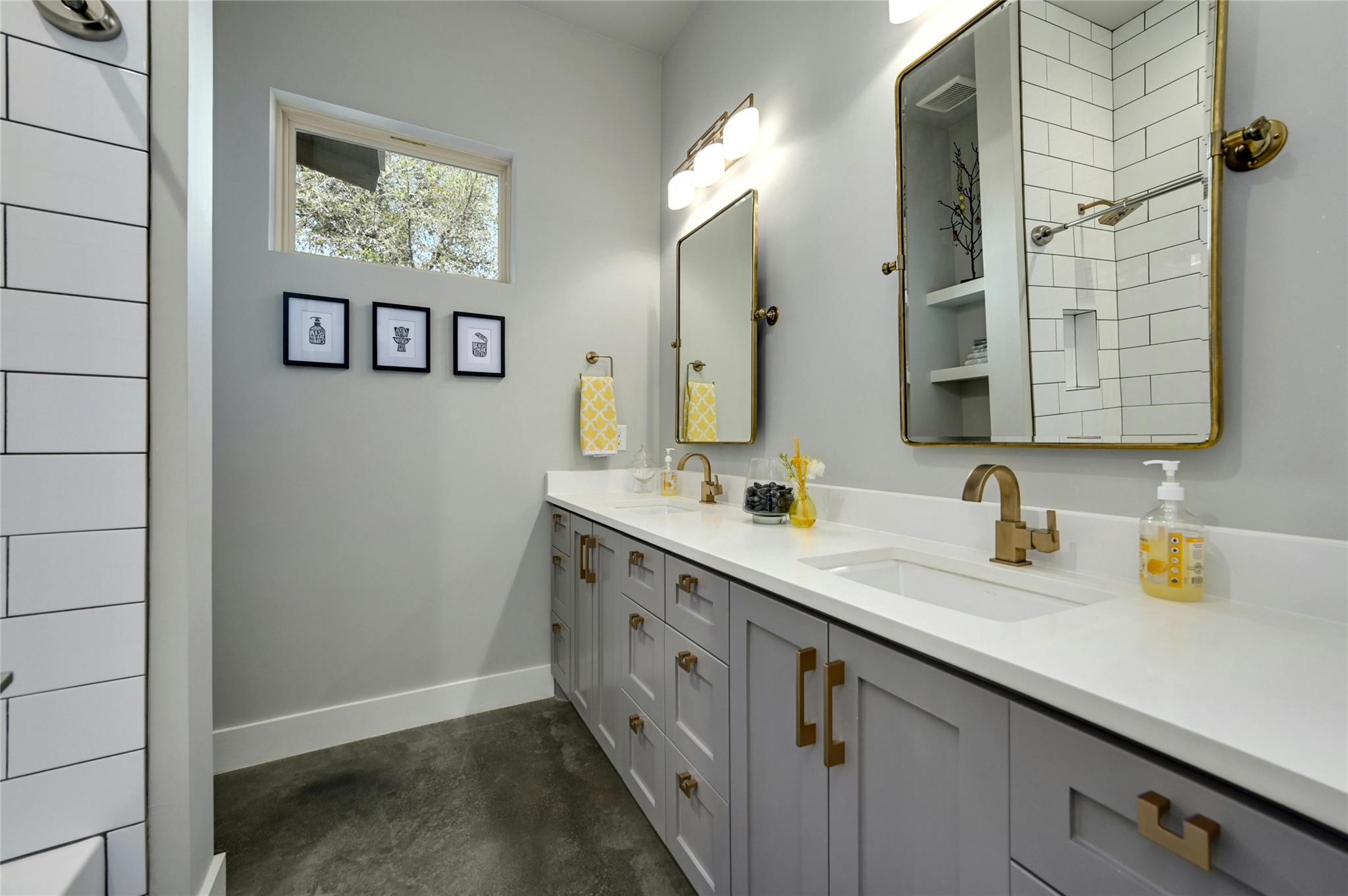 8611 Buffalo Trl, Lago Vista, TX 78645