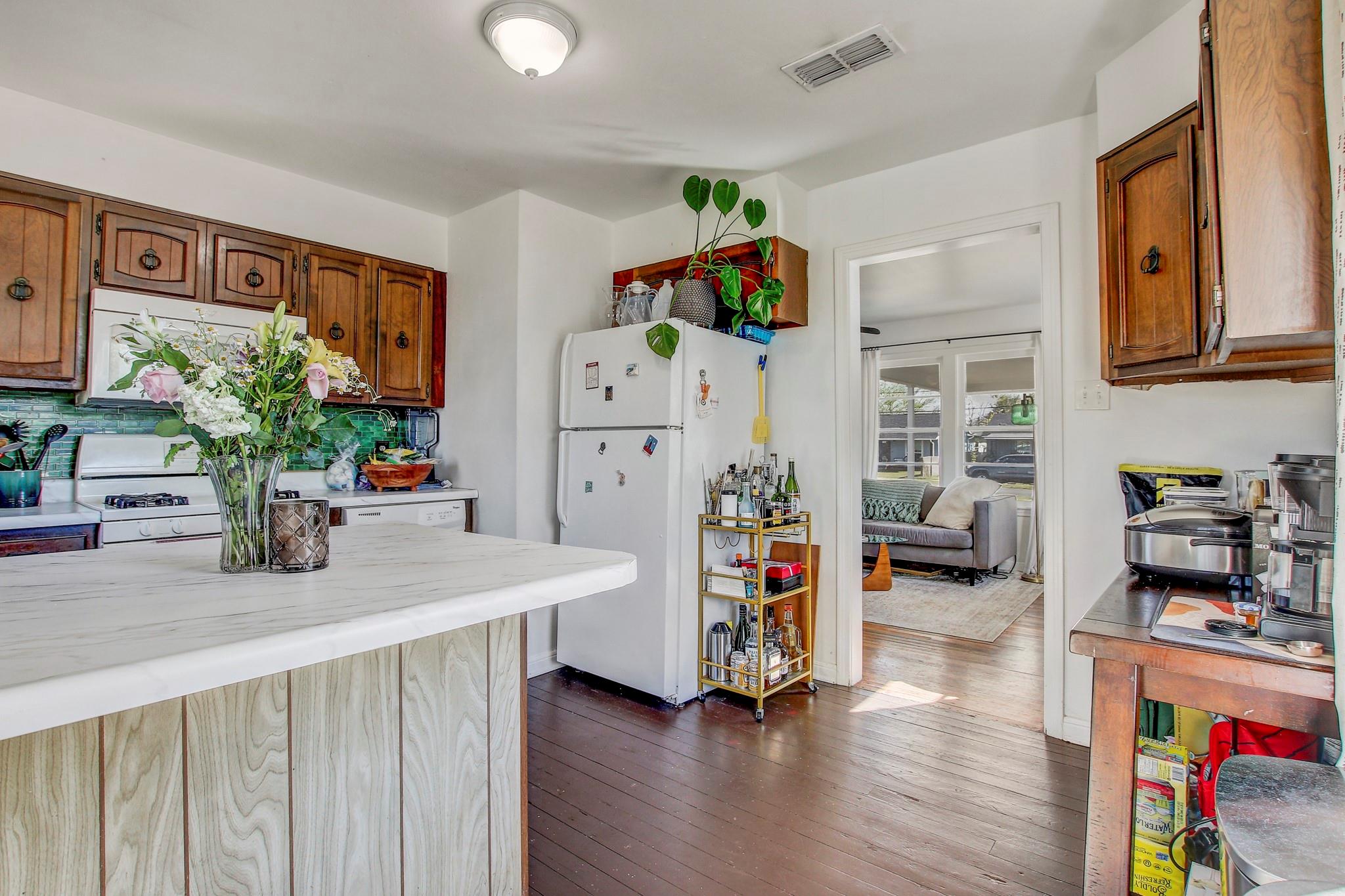 4602 Leslie Ave, Austin, TX 78721