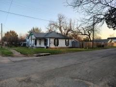 1001 S 16th St, Waco, TX 76706