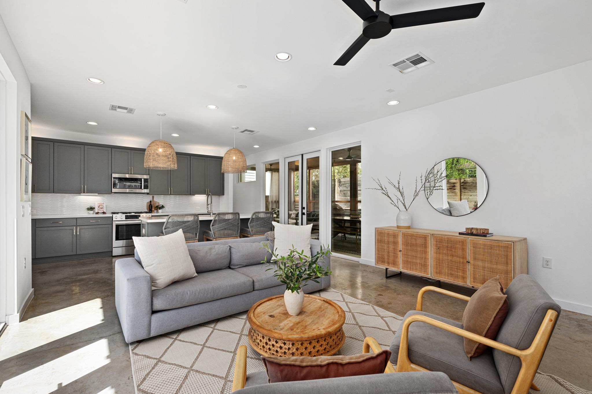 1600 Singleton Ave, Austin, TX 78702