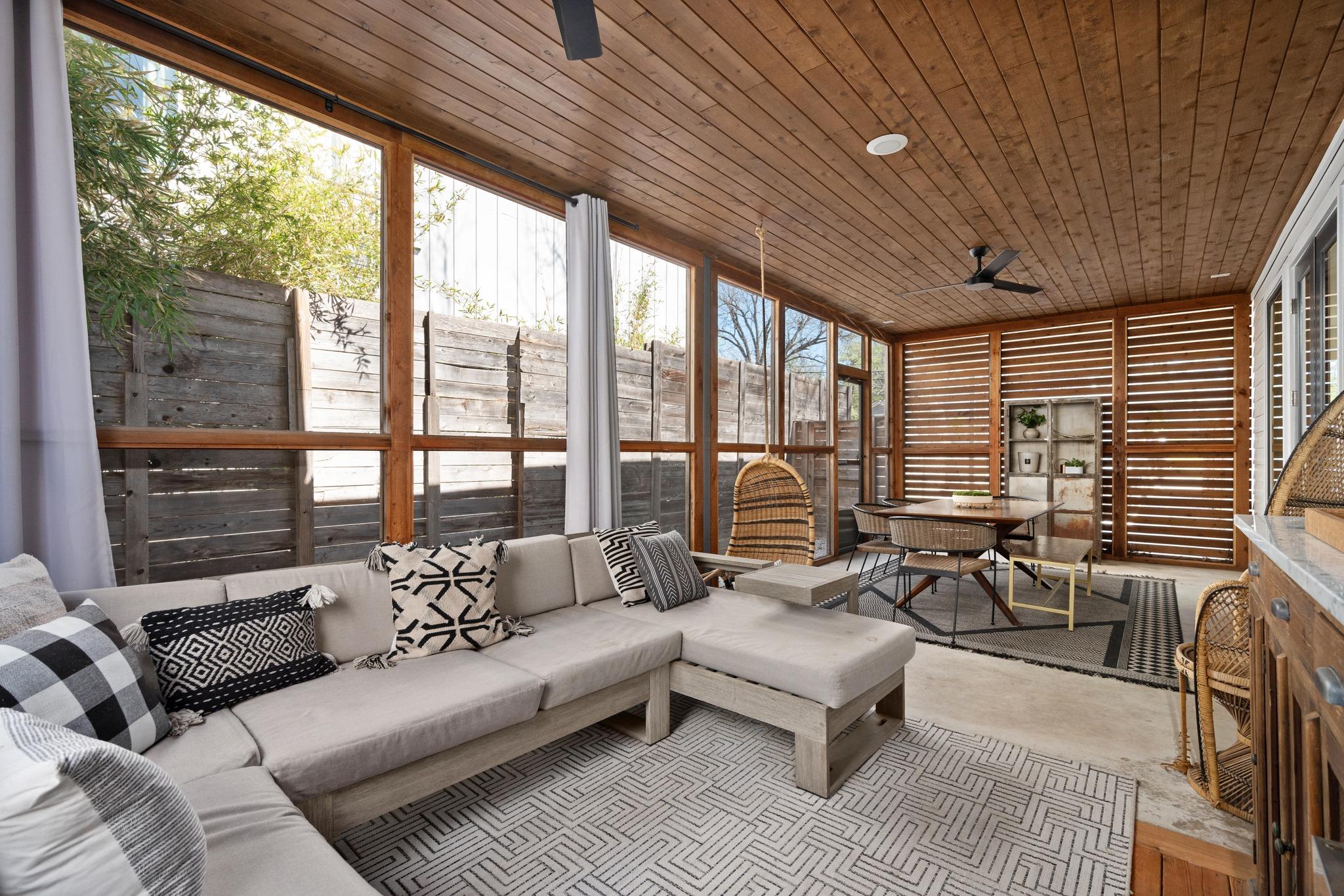 1600 Singleton Ave, Austin, TX 78702