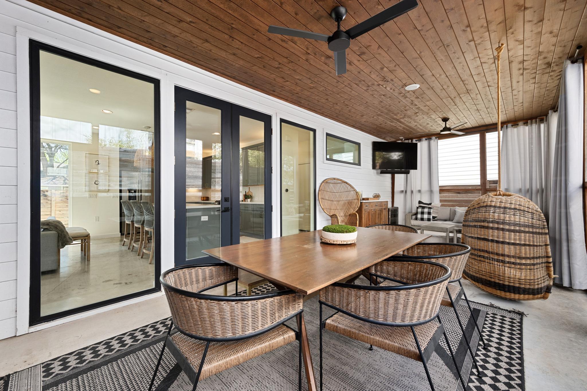 1600 Singleton Ave, Austin, TX 78702