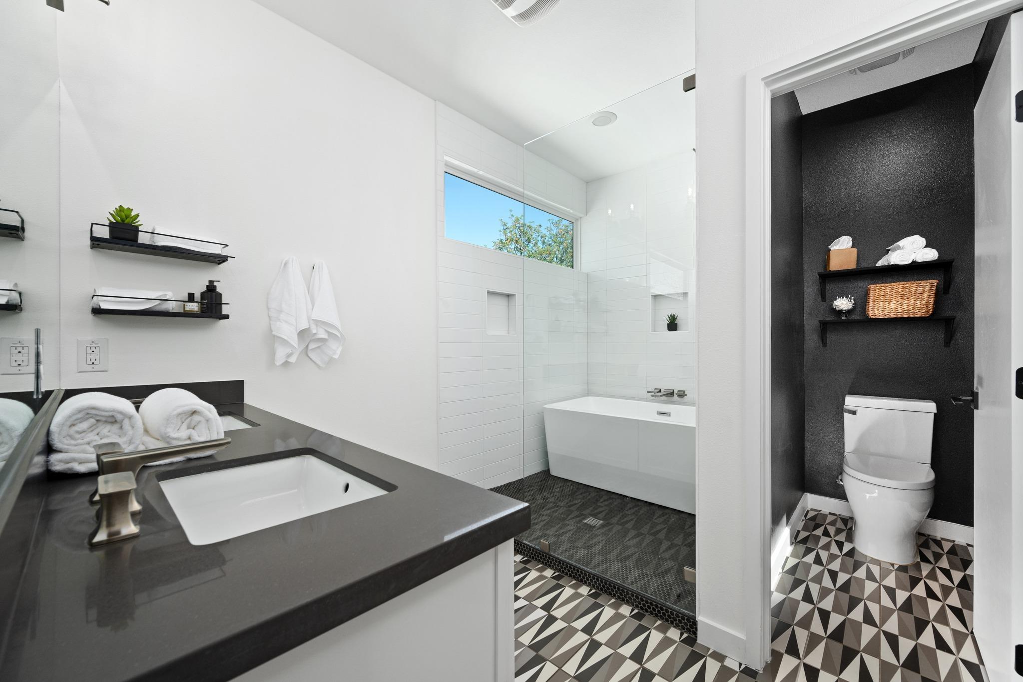 1600 Singleton Ave, Austin, TX 78702