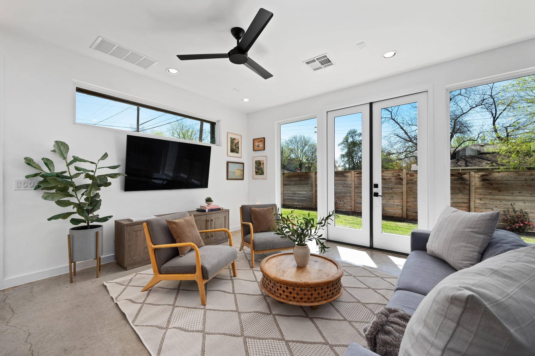 1600 Singleton Ave, Austin, TX 78702