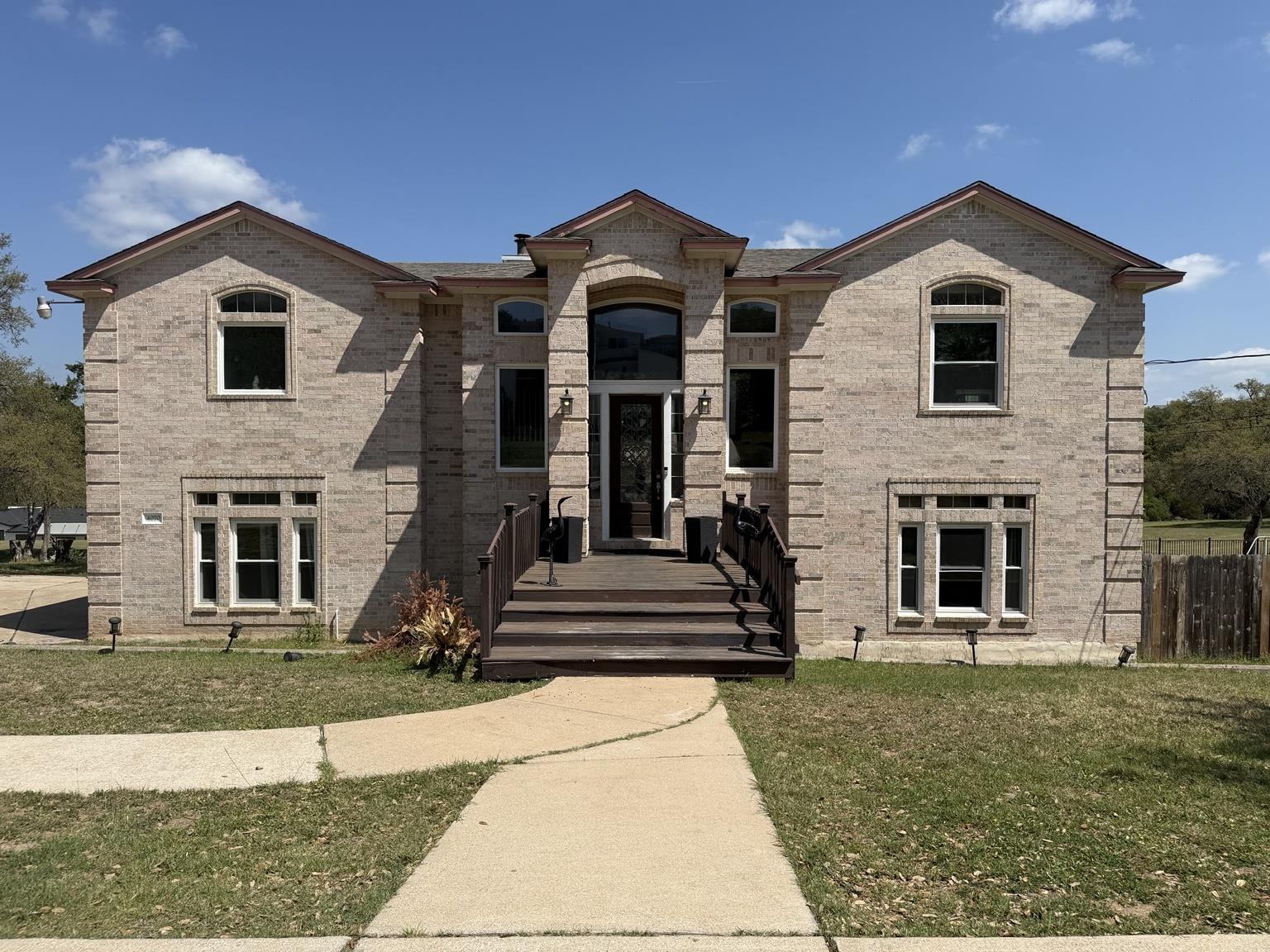 4070 Outpost Trce, Lago Vista, TX 78645