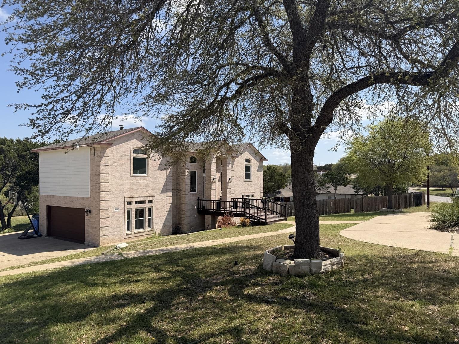 4070 Outpost Trce, Lago Vista, TX 78645