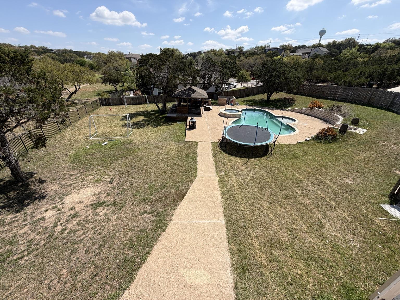 4070 Outpost Trce, Lago Vista, TX 78645