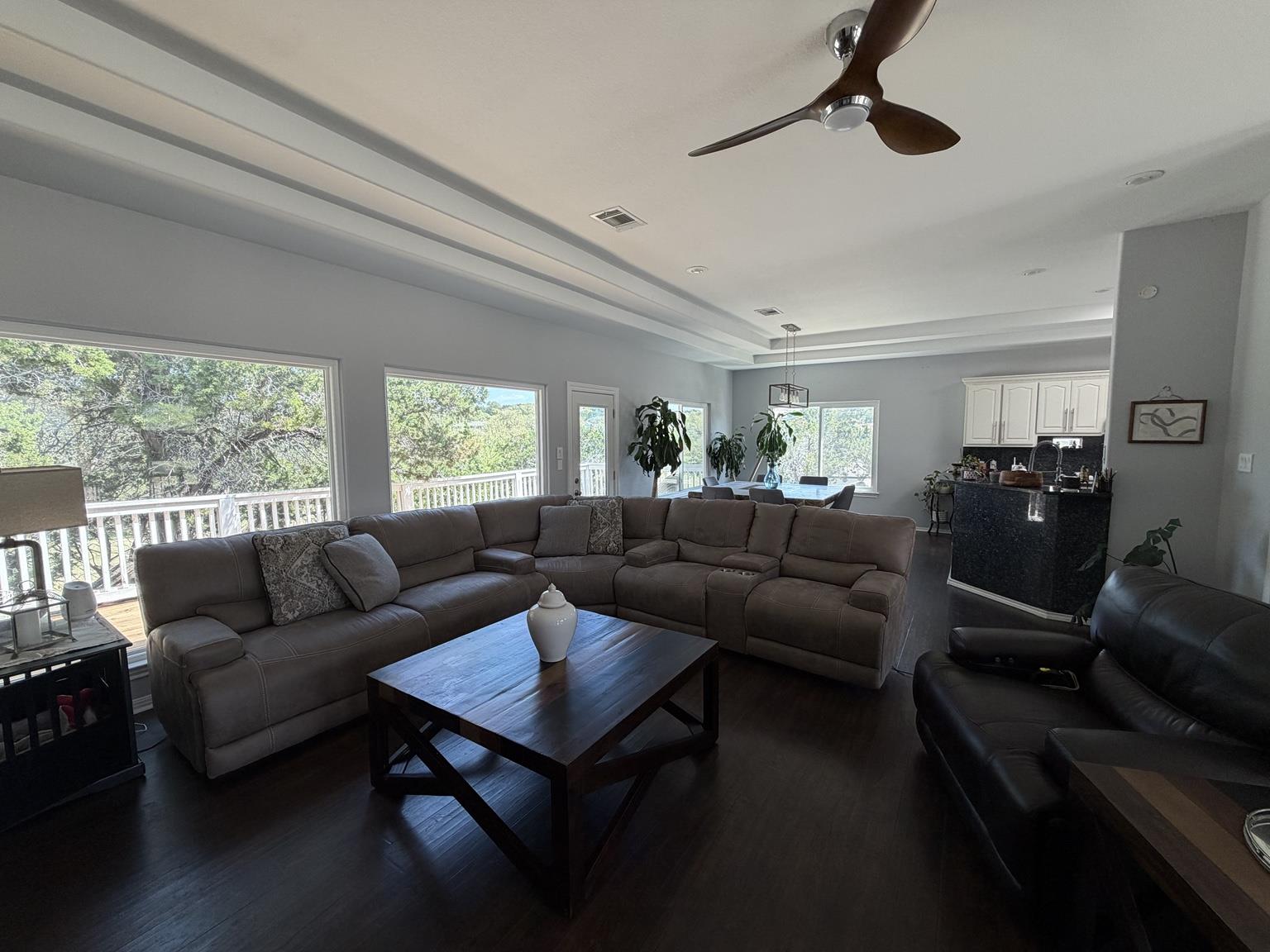 4070 Outpost Trce, Lago Vista, TX 78645