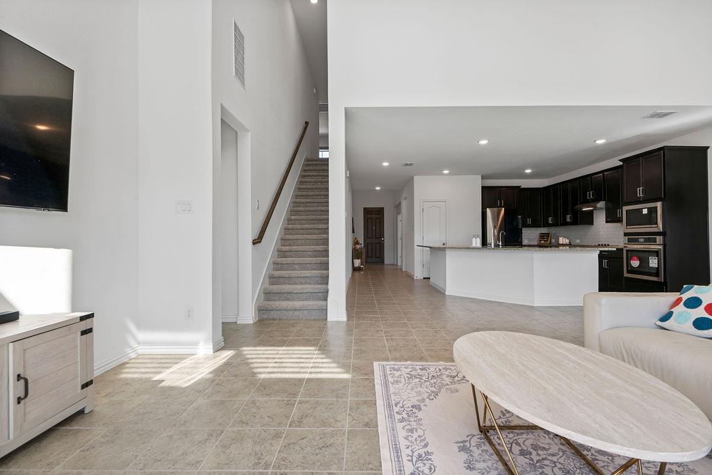 631 Breeze Hollow Ln, Georgetown, TX 78628