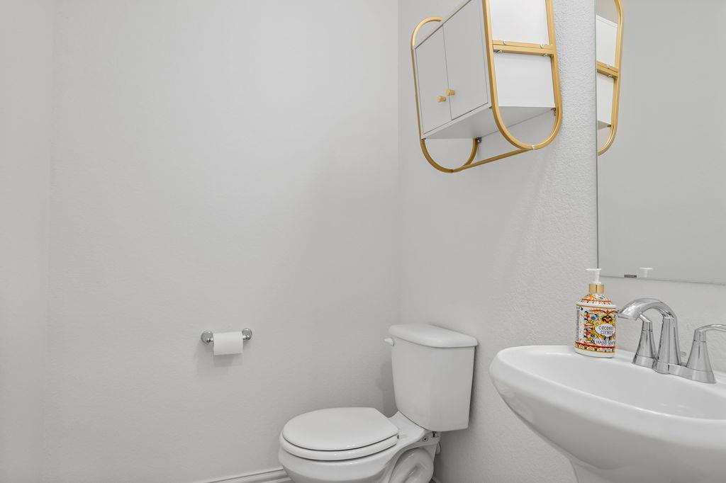 631 Breeze Hollow Ln, Georgetown, TX 78628