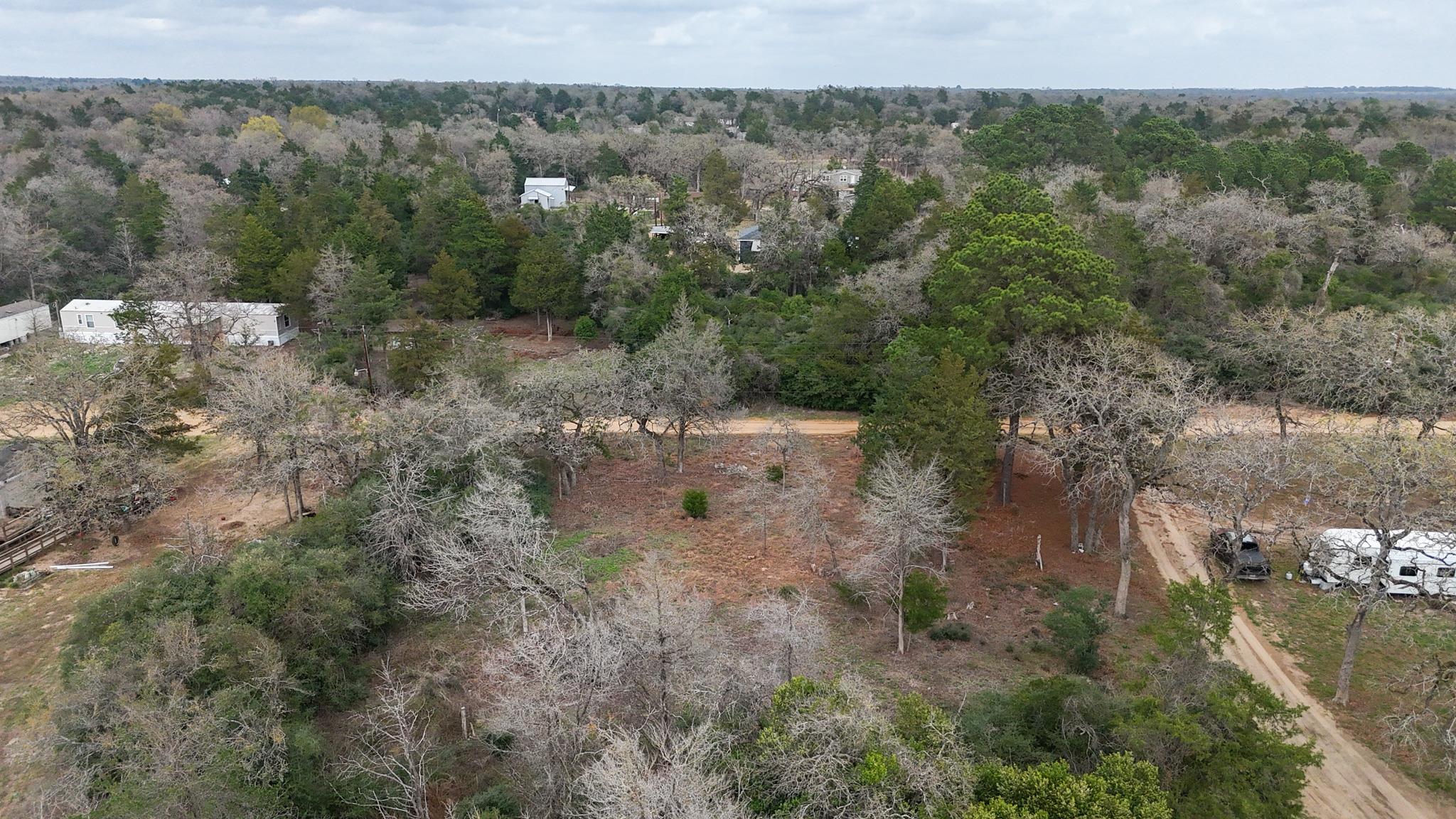 313 Dogwood Dr, Caldwell, TX 77836