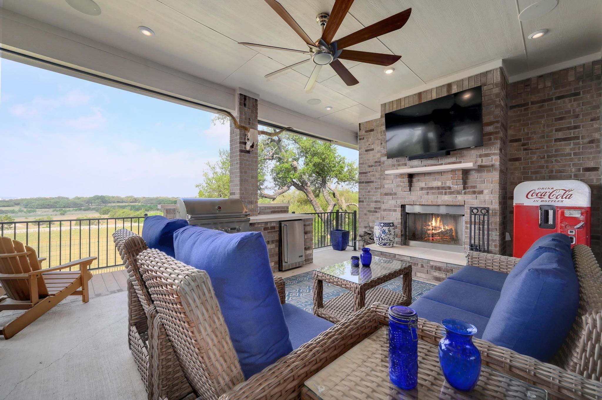 621 Altea Dr, Leander, TX 78641