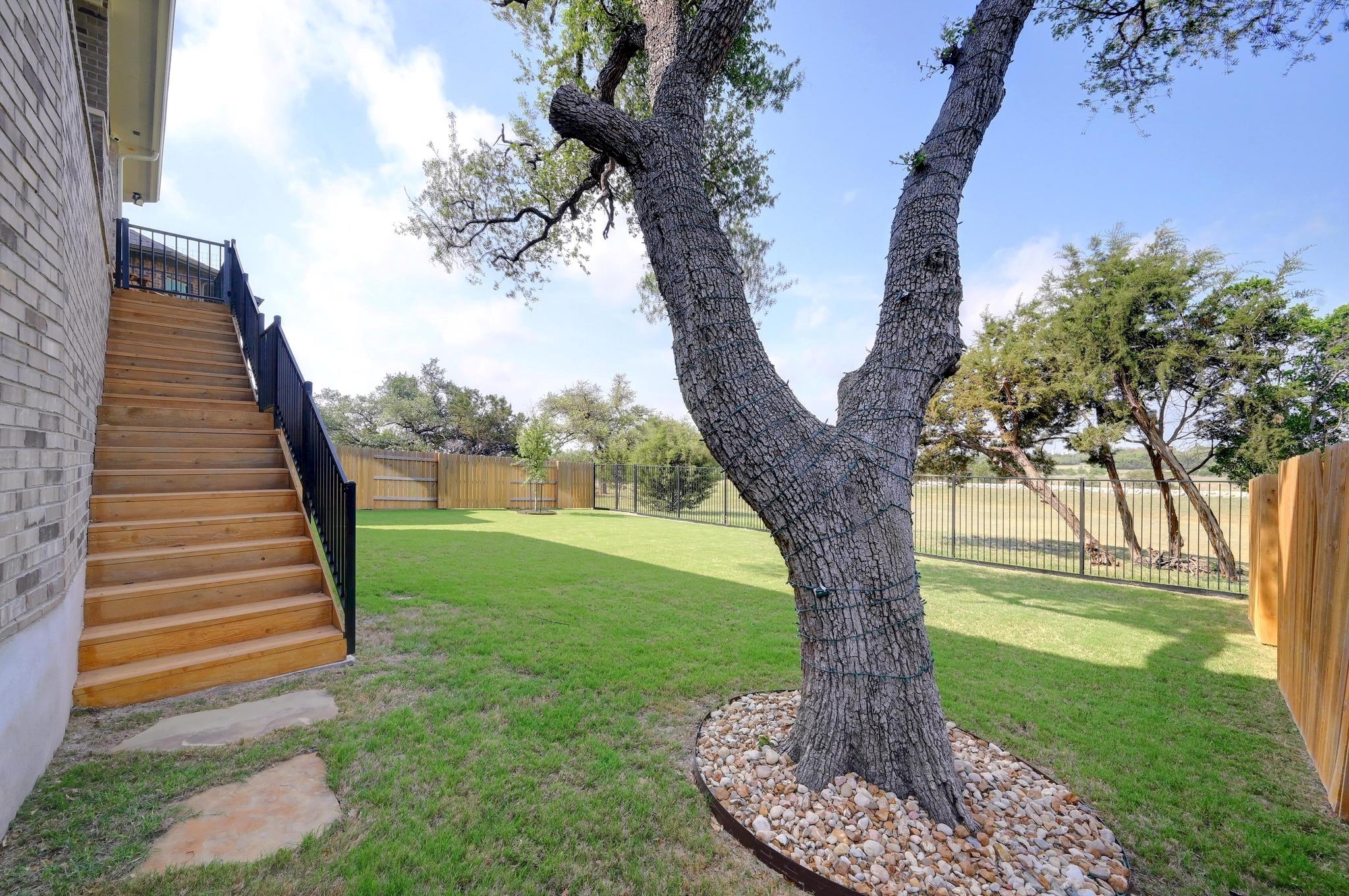 621 Altea Dr, Leander, TX 78641