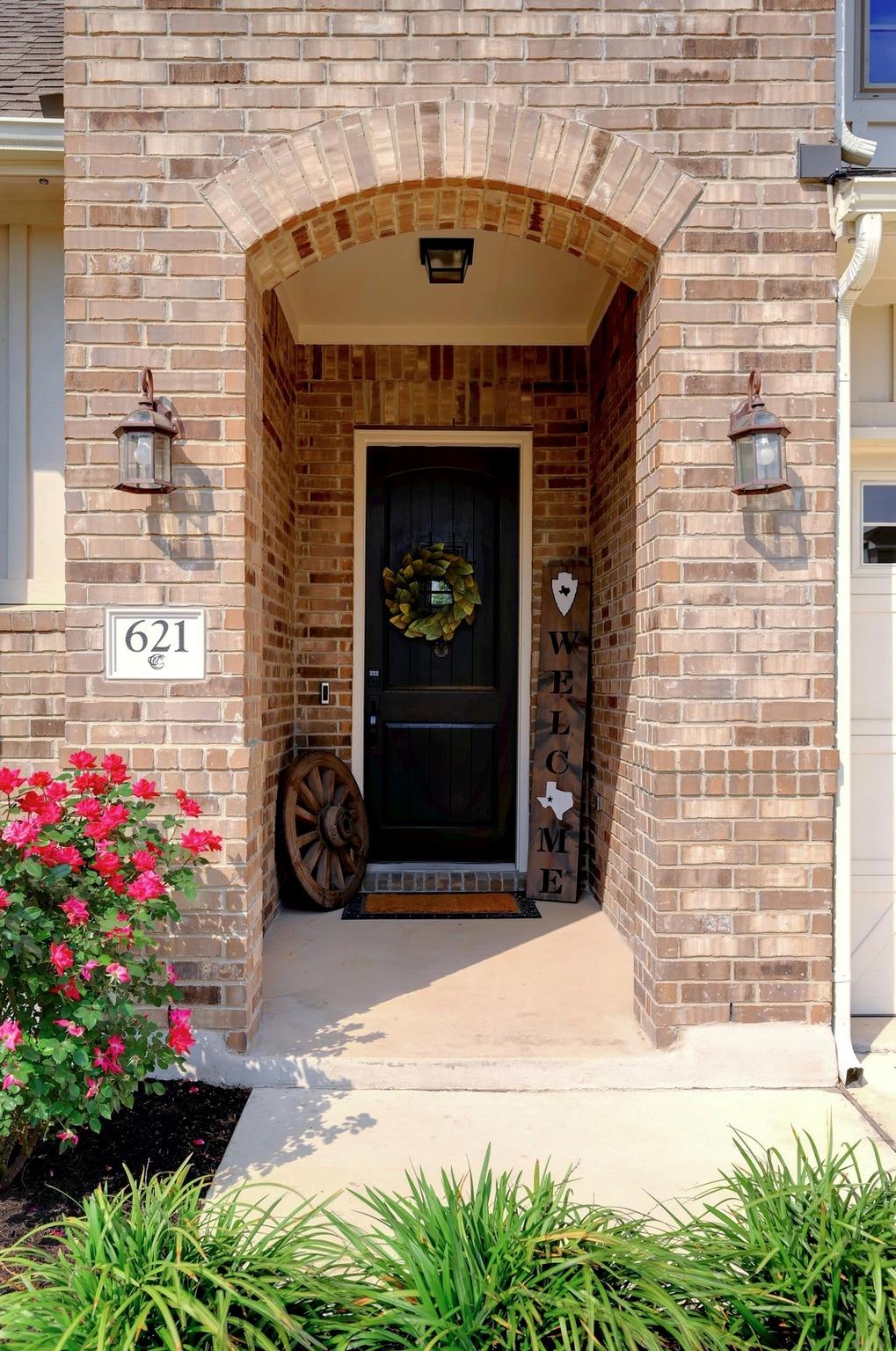 621 Altea Dr, Leander, TX 78641