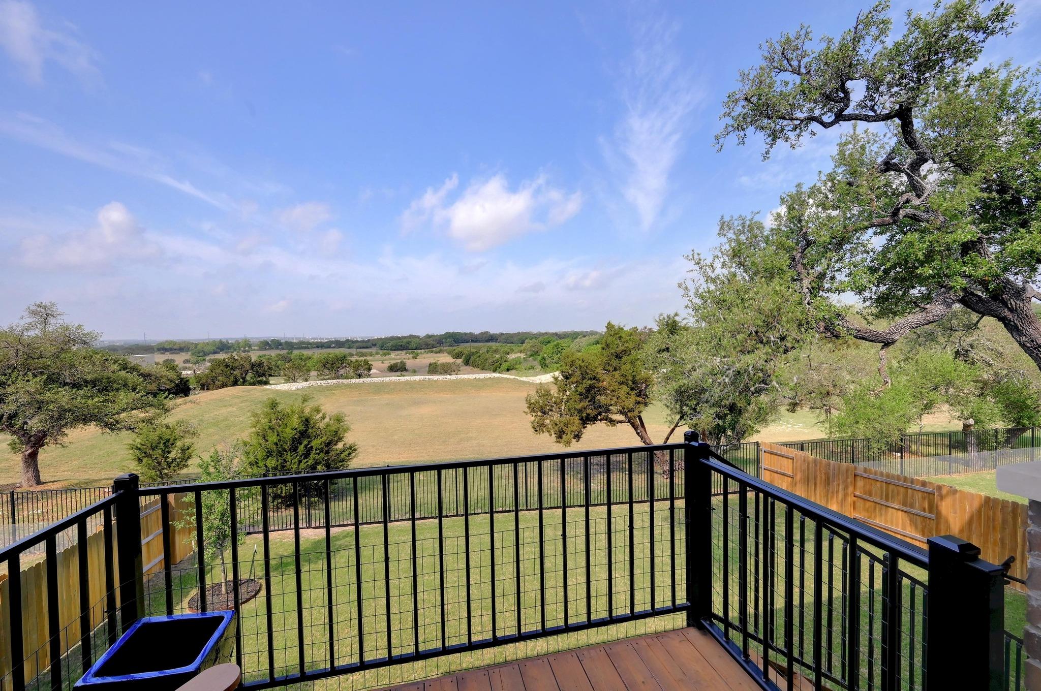 621 Altea Dr, Leander, TX 78641