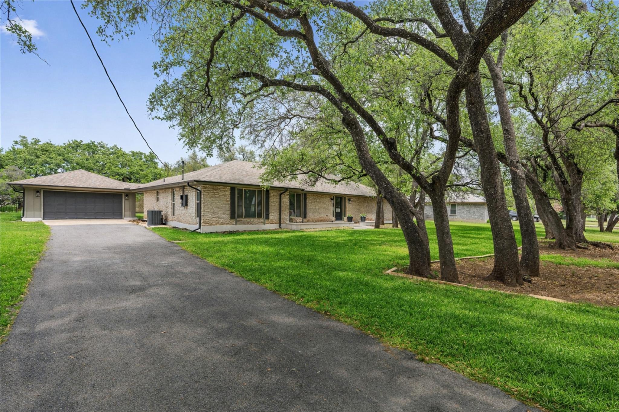 224 Clear Spring Rd, Georgetown, TX 78628