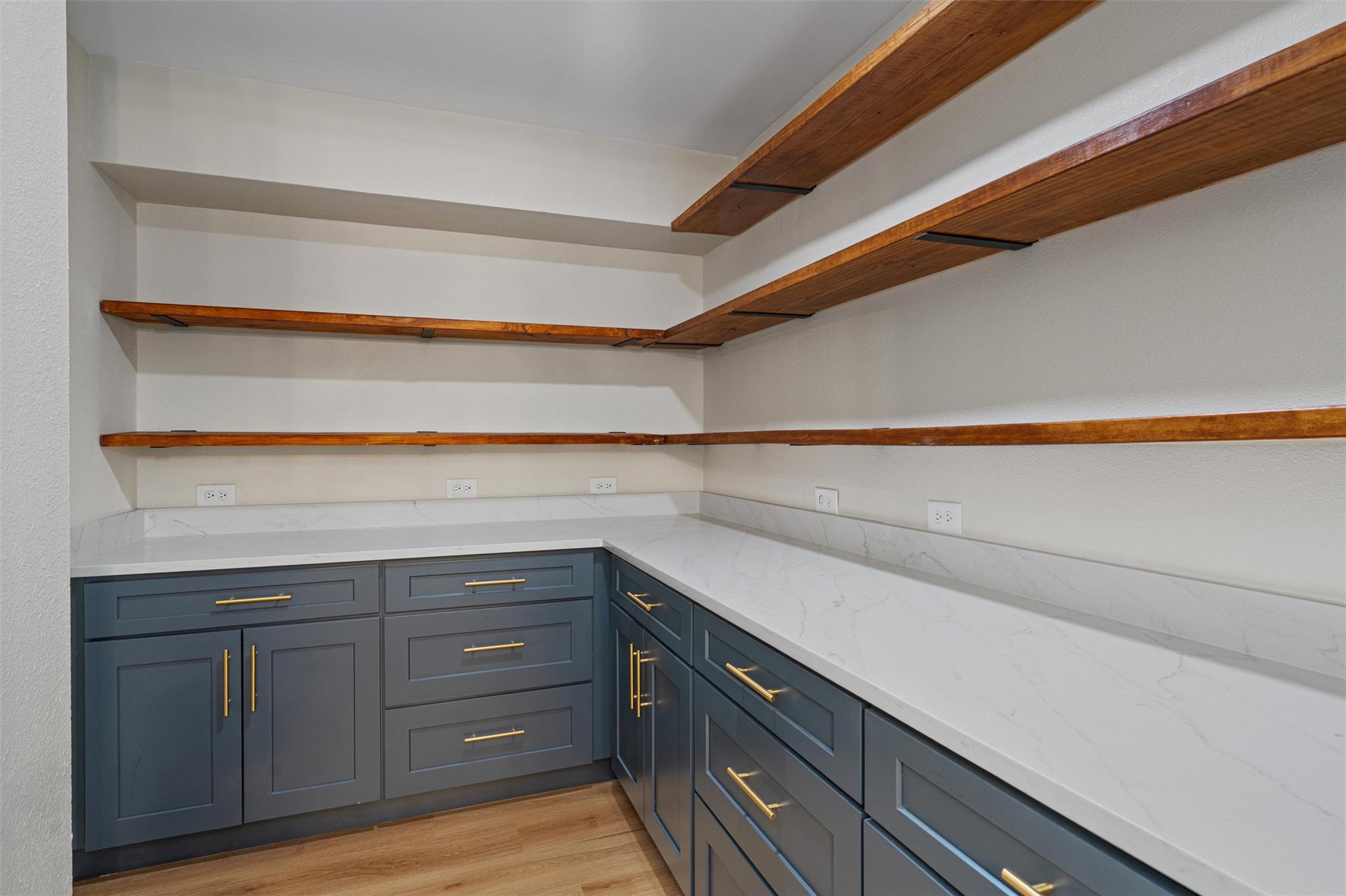 224 Clear Spring Rd, Georgetown, TX 78628