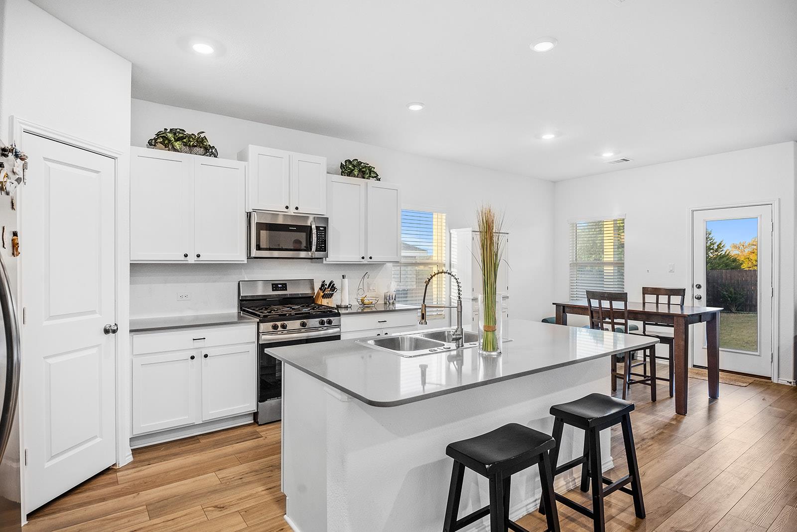 1909 Four Waters Loop, Georgetown, TX 78628