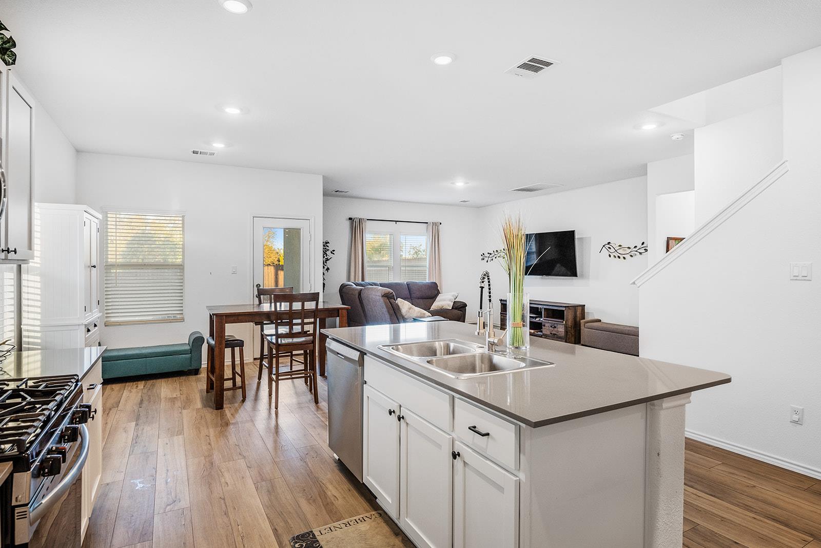 1909 Four Waters Loop, Georgetown, TX 78628