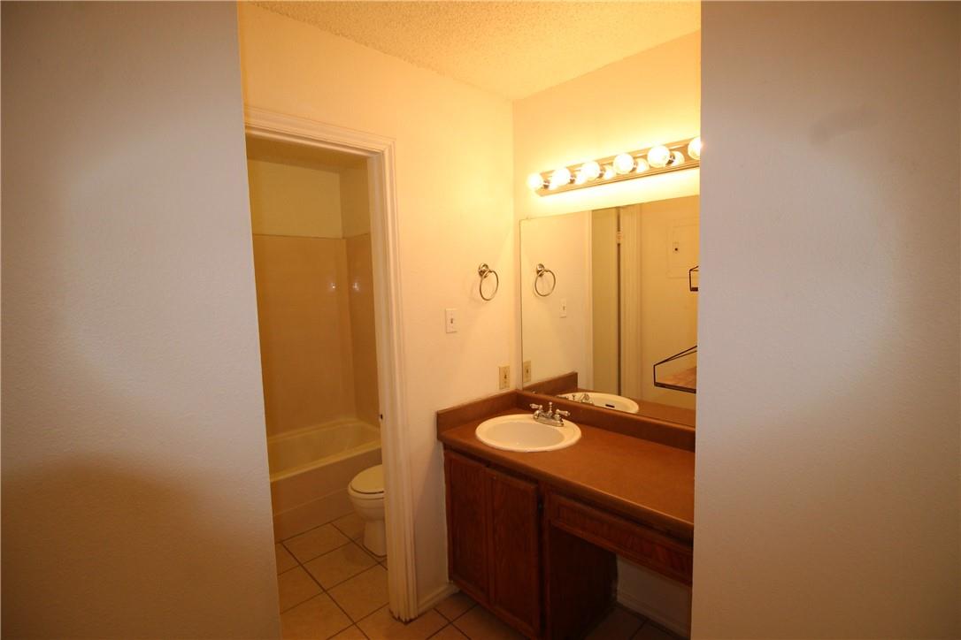 1002 King Albert St # B, Austin, TX 78745