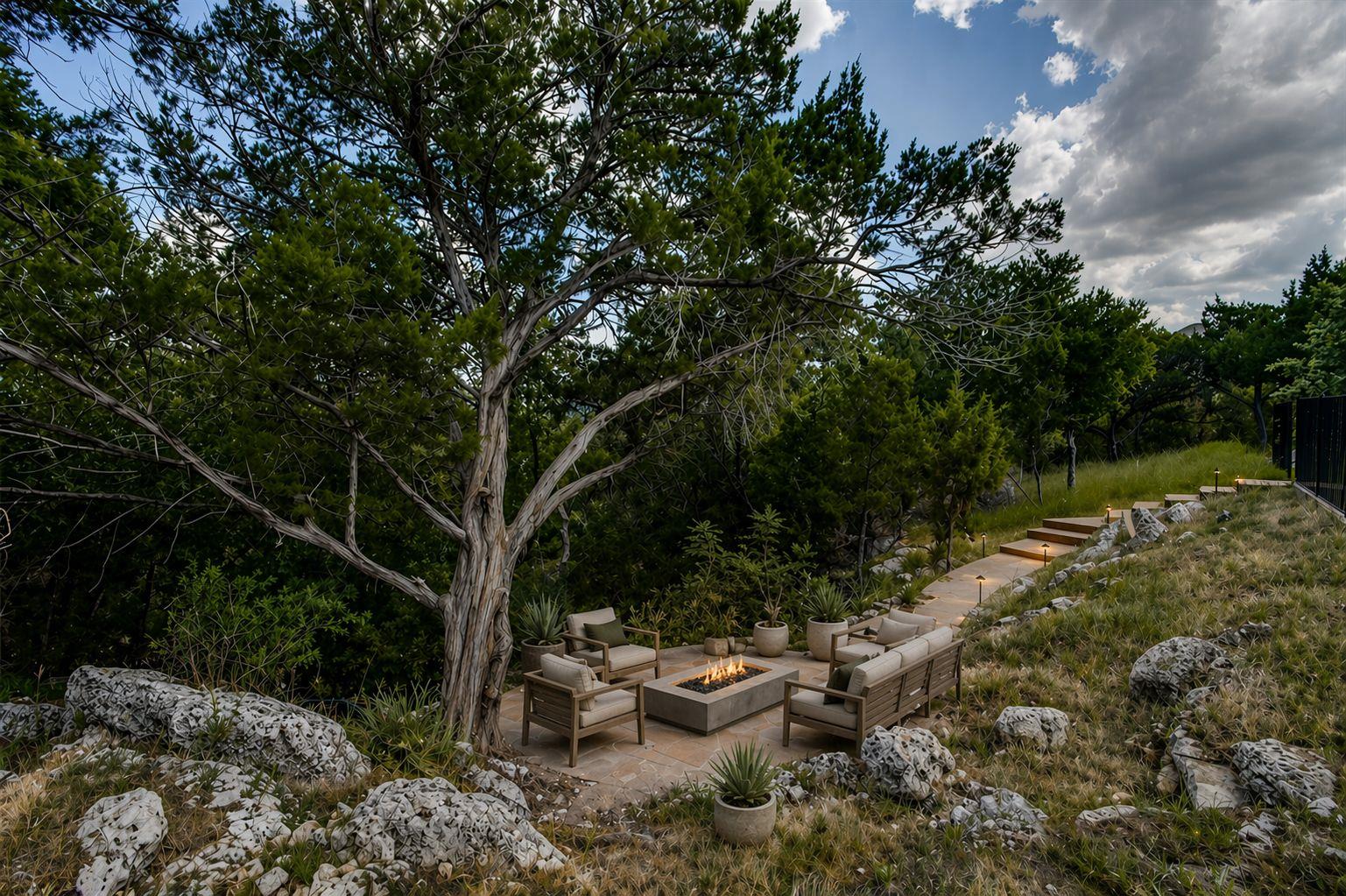 101 Pierce Range Rd, Austin, TX 78738