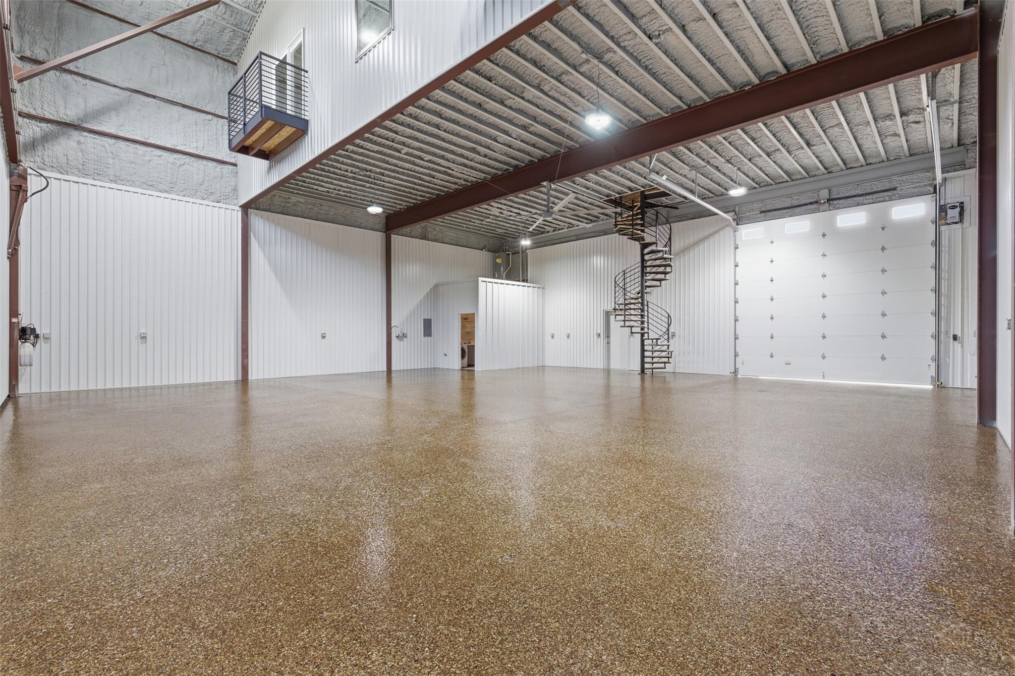 15771 S I35 Frontage Rd Hangar 39, Salado, TX 76571