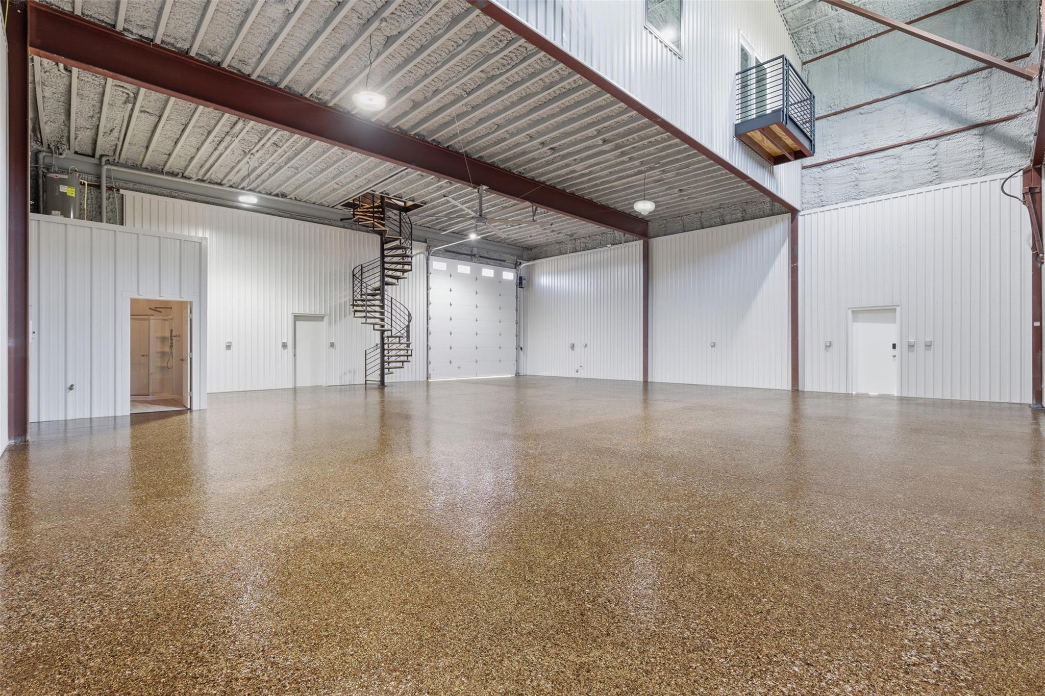 15771 S I35 Frontage Rd Hangar 39, Salado, TX 76571