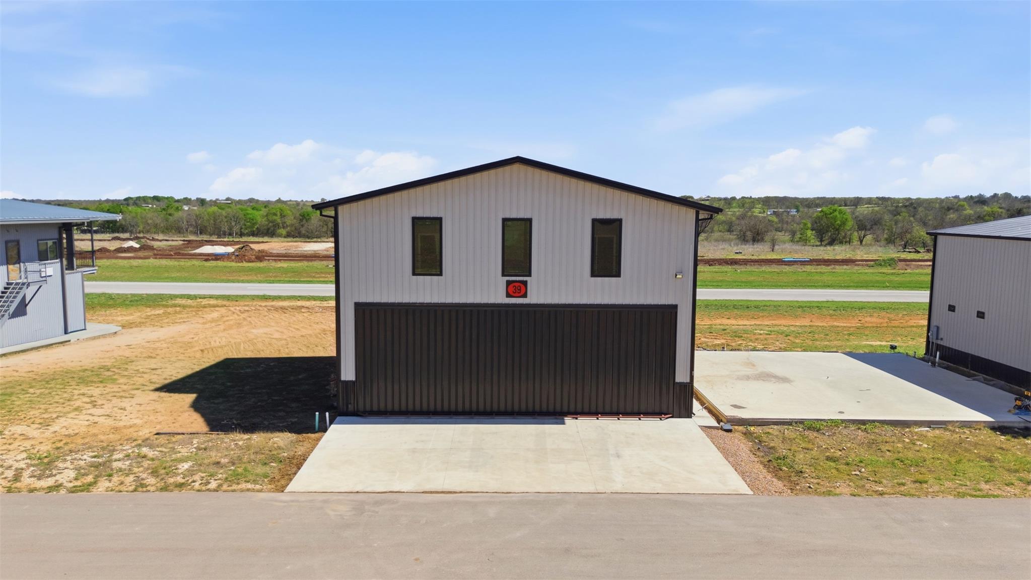 15771 S I35 Frontage Rd Hangar 39, Salado, TX 76571