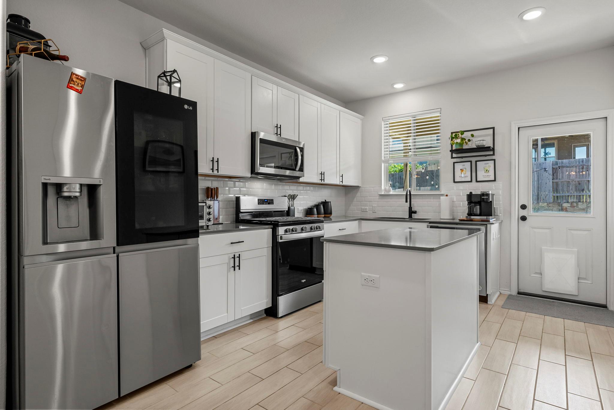 350 Purple Heart Dr, Buda, TX 78610