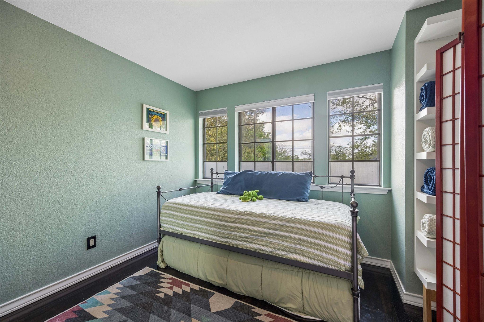 803 Clearwater Trl, Round Rock, TX 78664