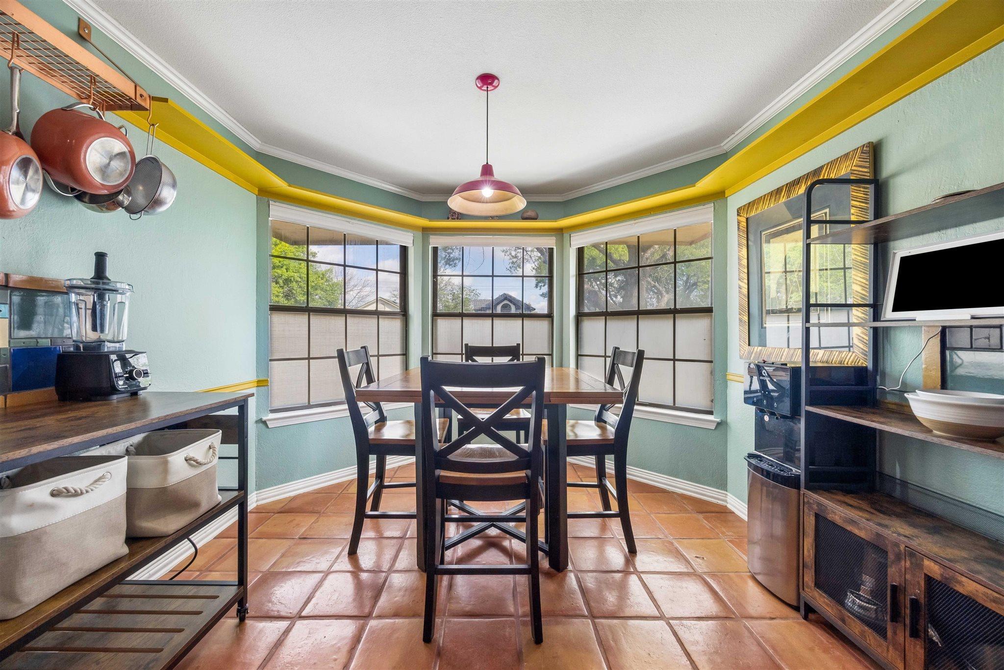 803 Clearwater Trl, Round Rock, TX 78664