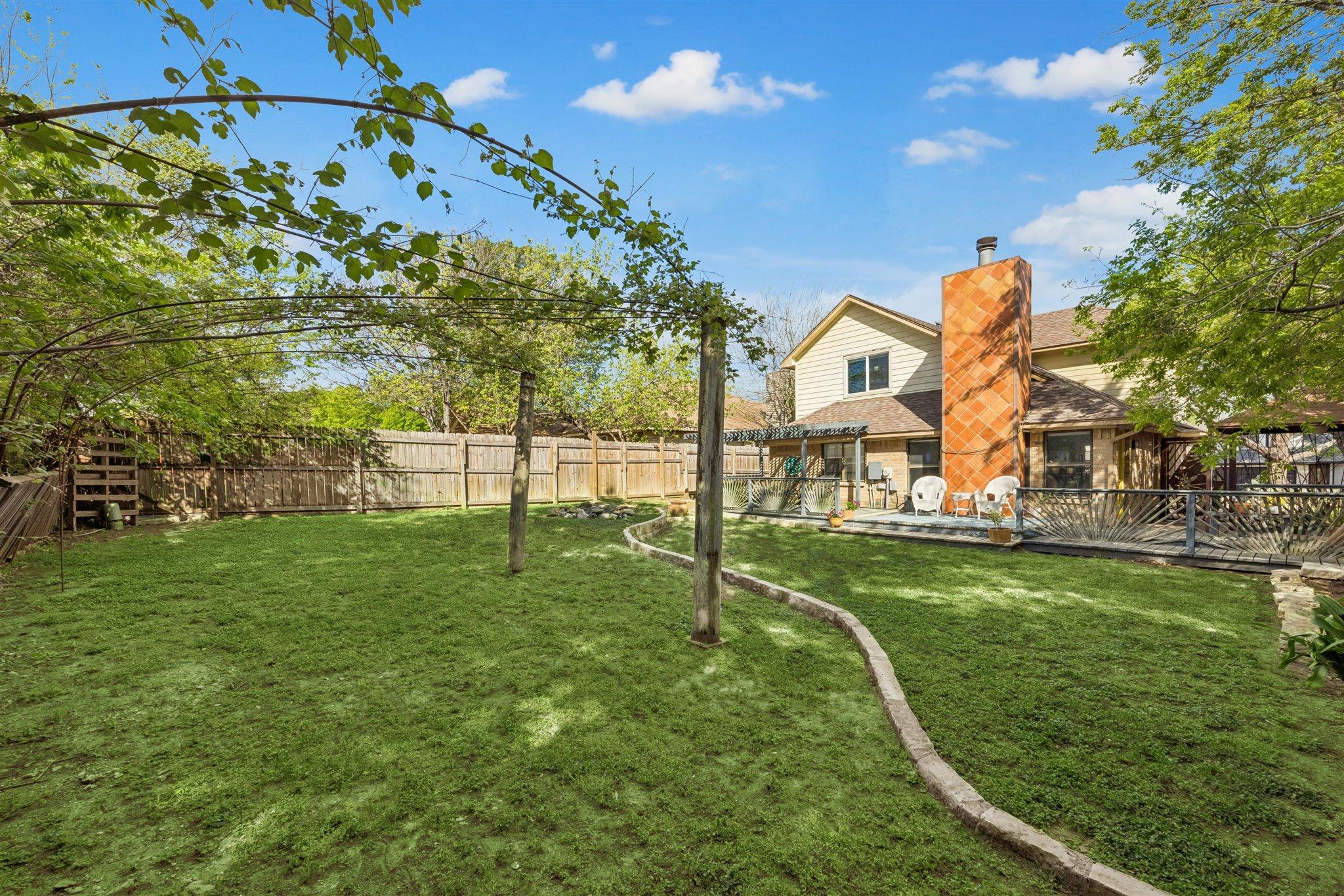 803 Clearwater Trl, Round Rock, TX 78664