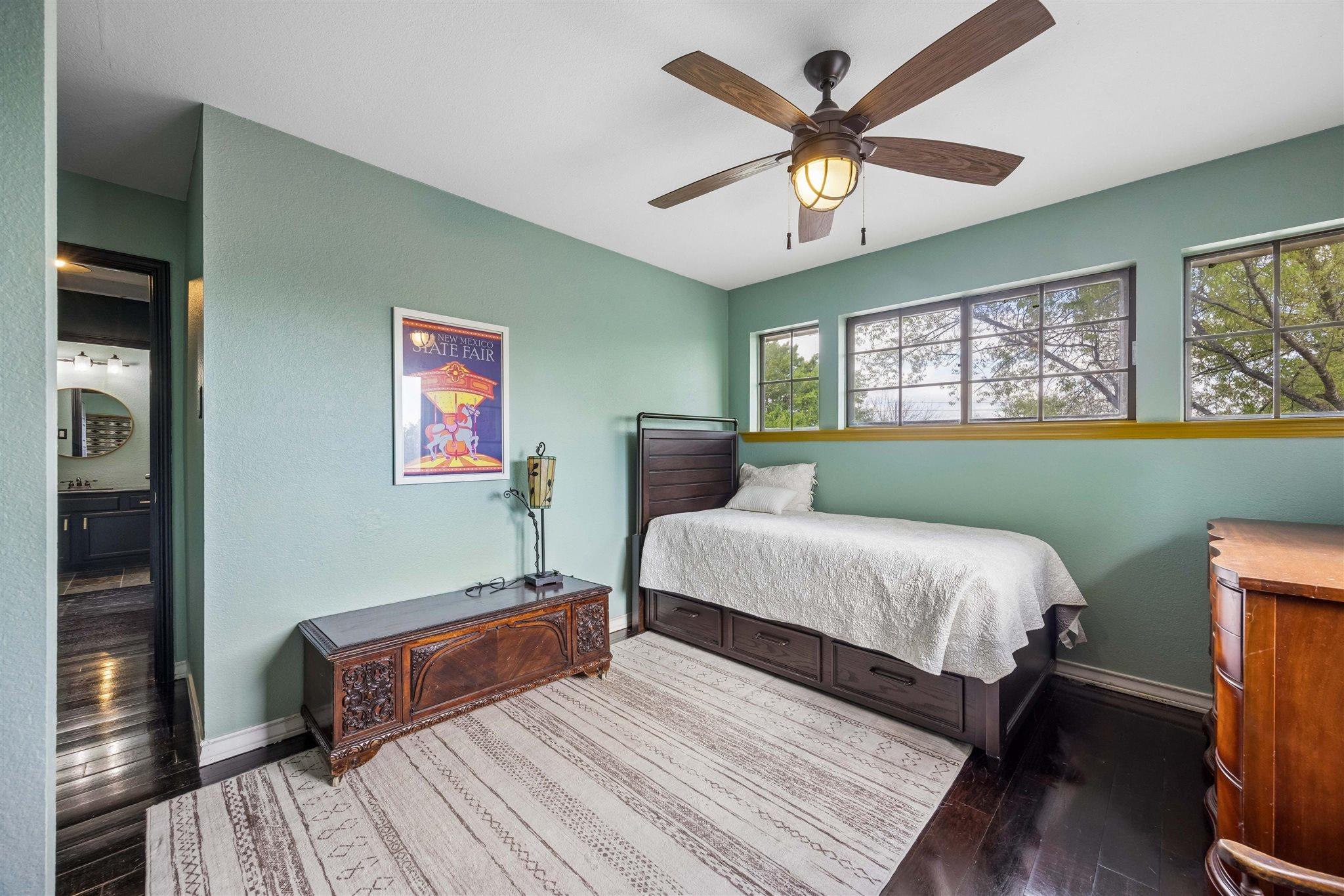 803 Clearwater Trl, Round Rock, TX 78664