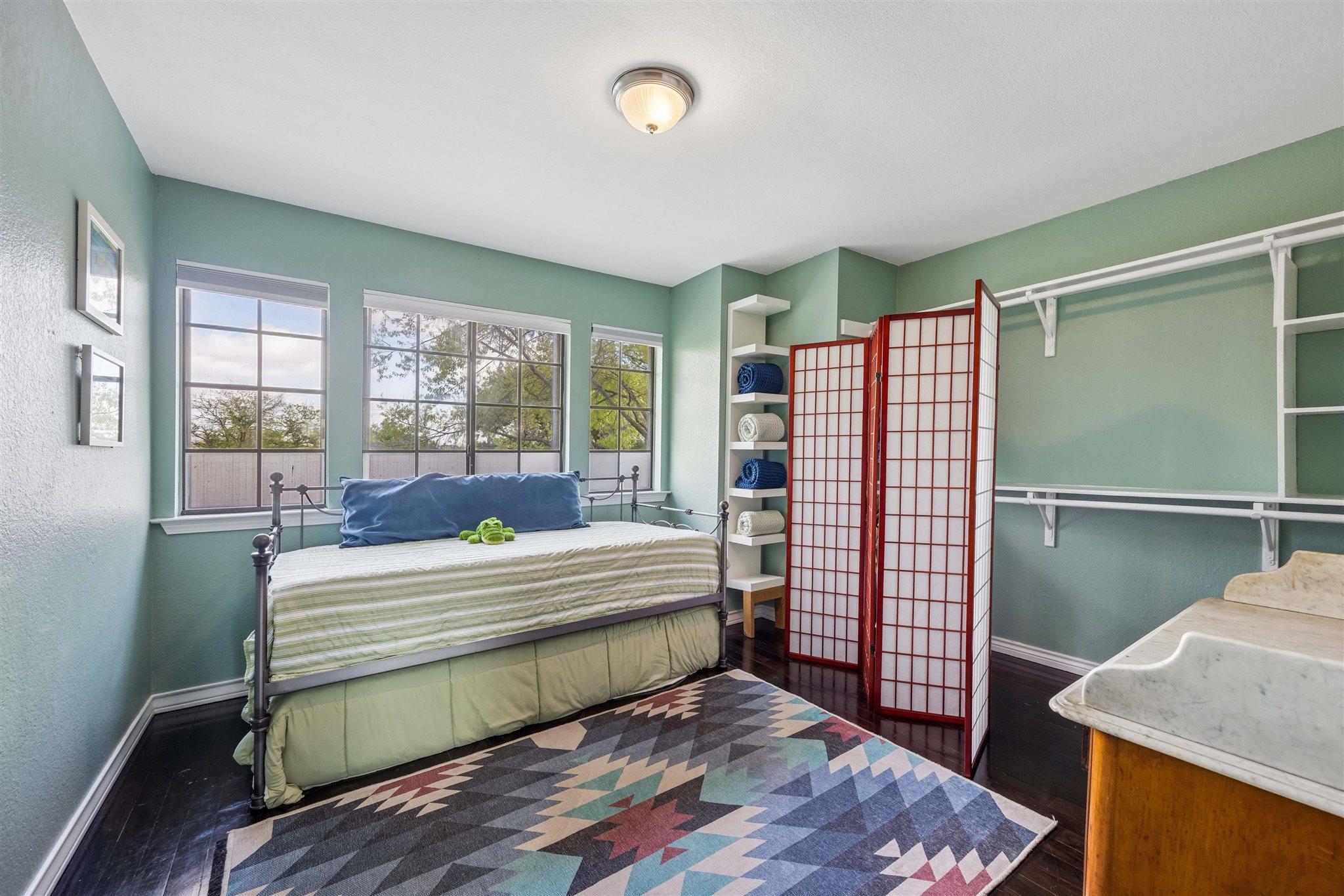 803 Clearwater Trl, Round Rock, TX 78664