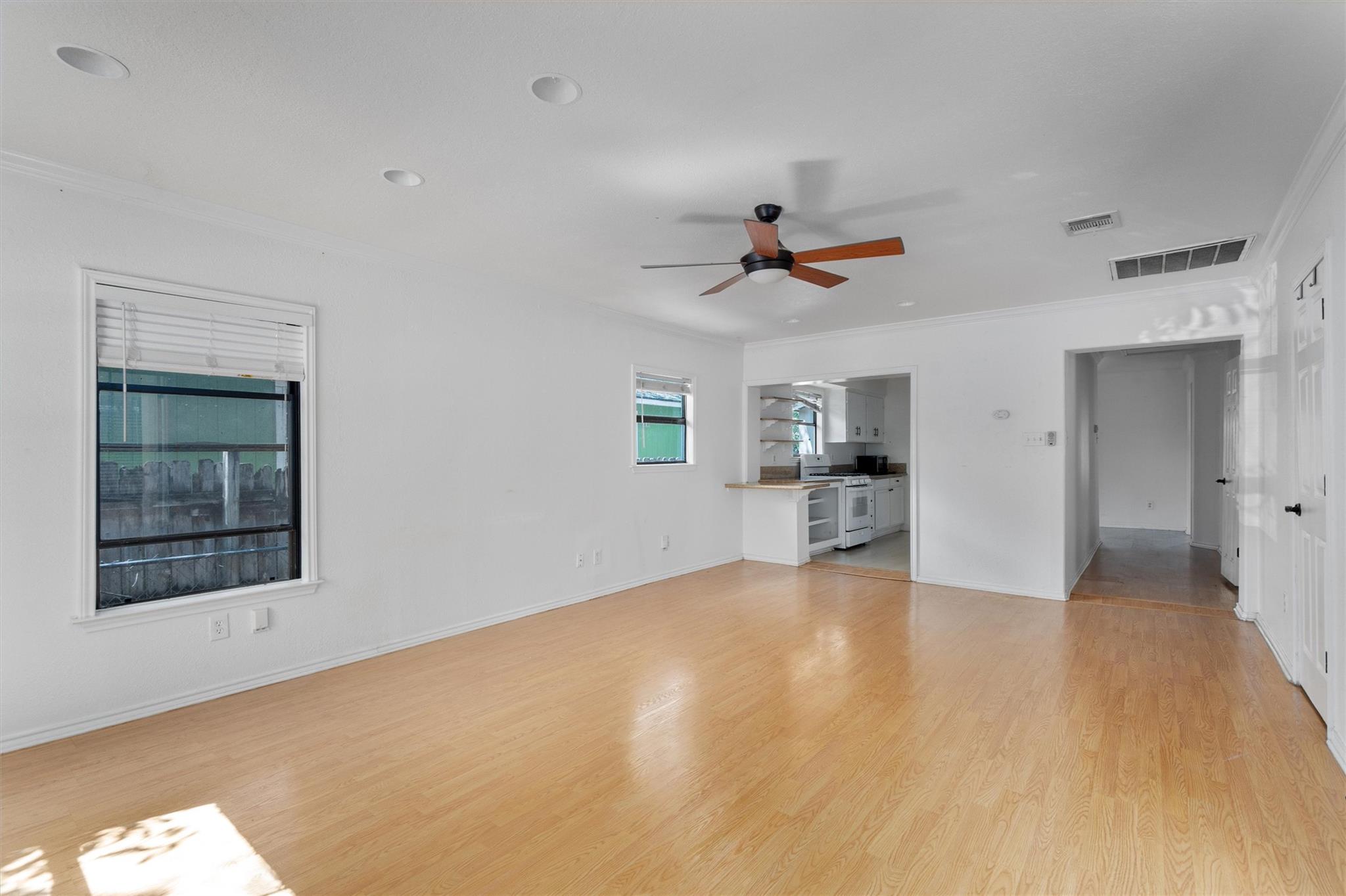 2710 E 3rd St, Austin, TX 78702