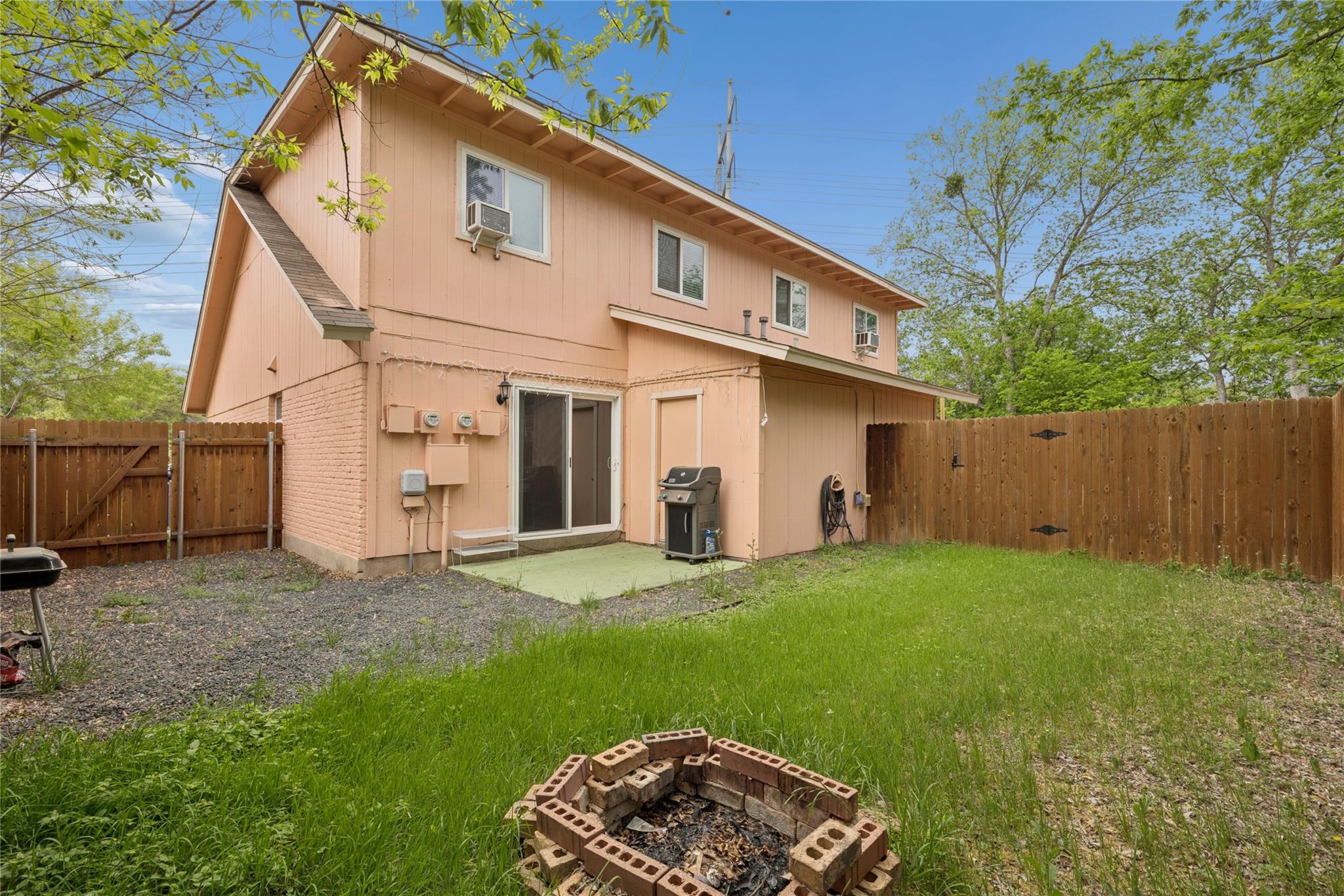 820 Sahara Ave # B, Austin, TX 78745