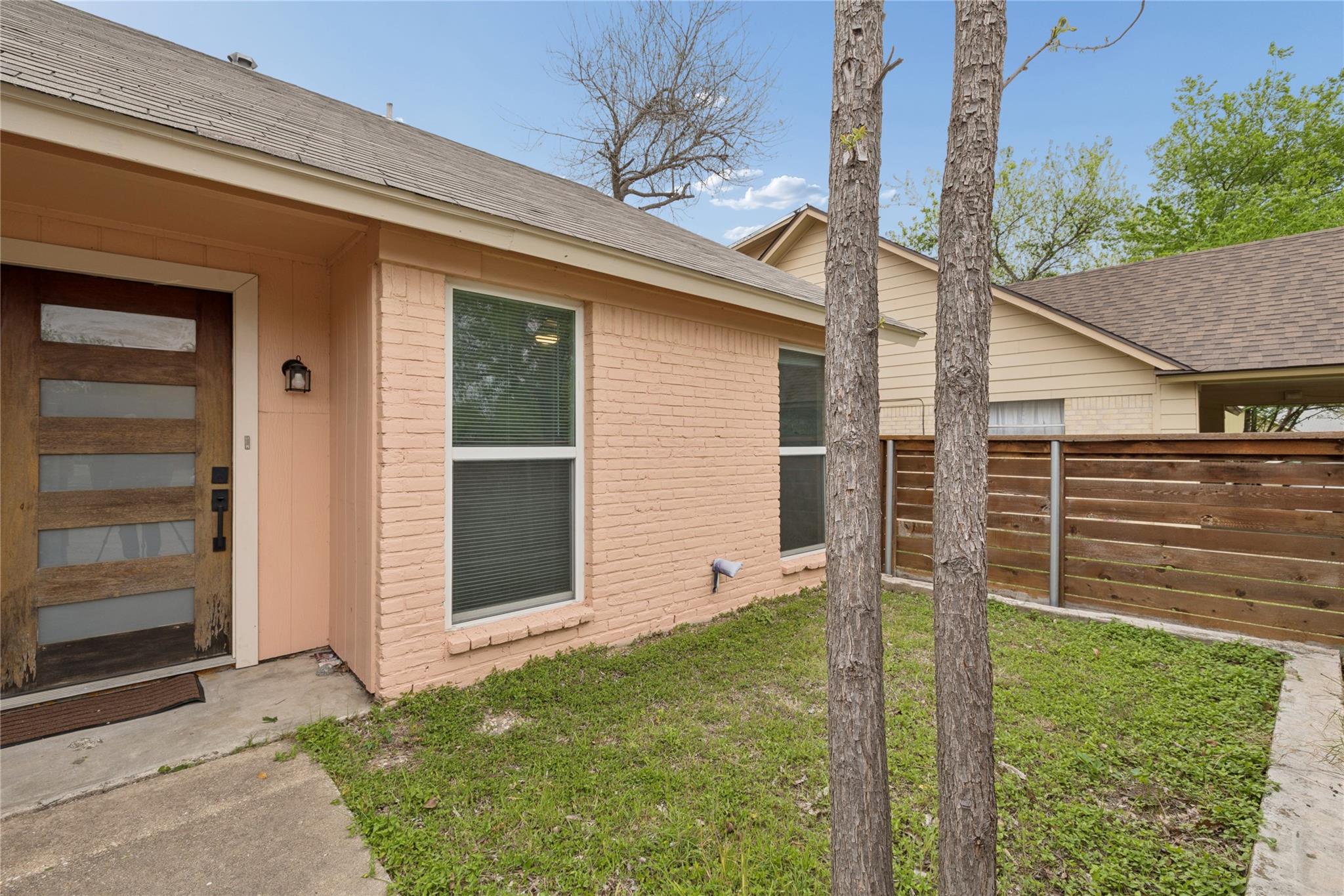 820 Sahara Ave # B, Austin, TX 78745