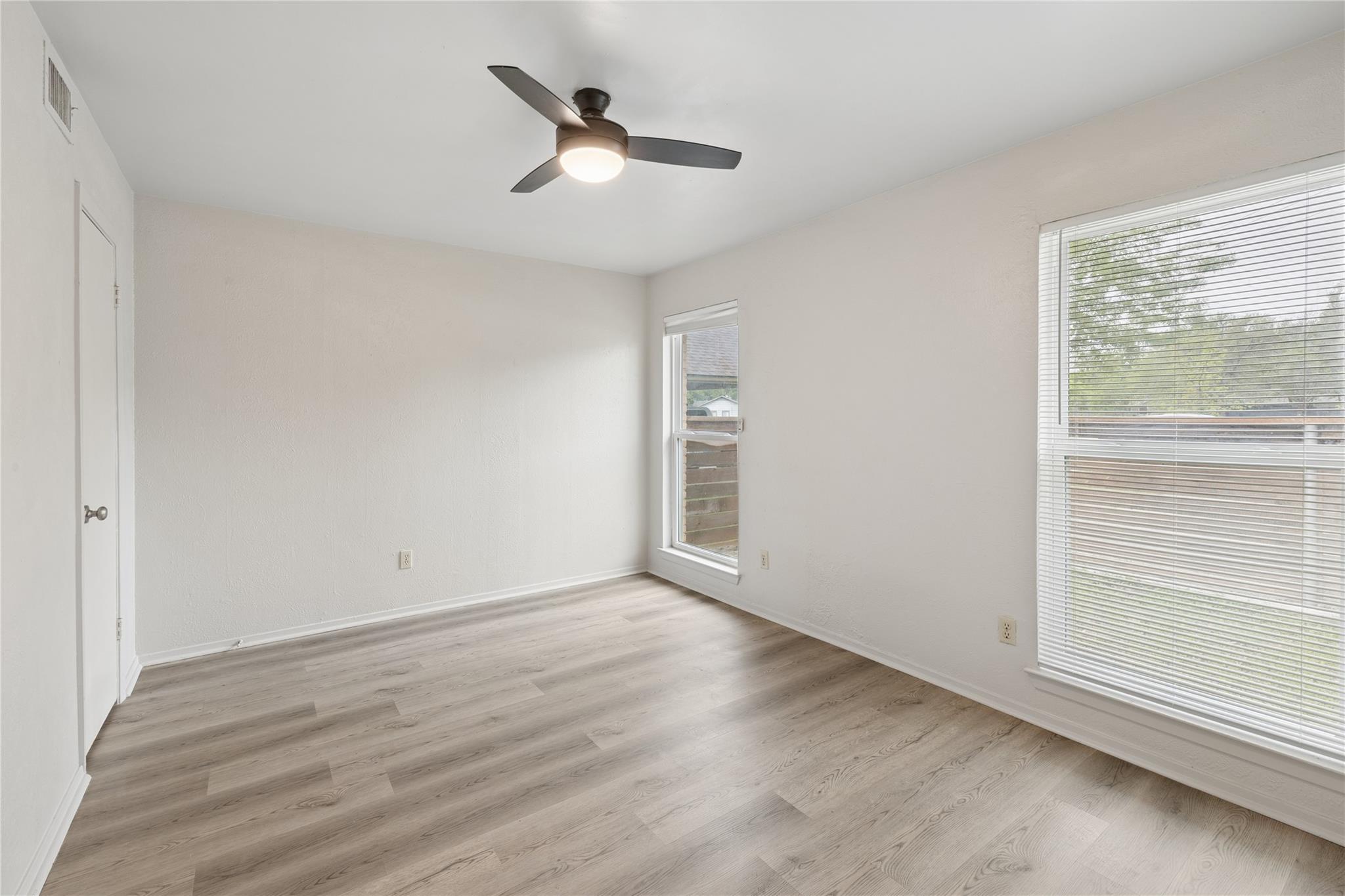 820 Sahara Ave # B, Austin, TX 78745