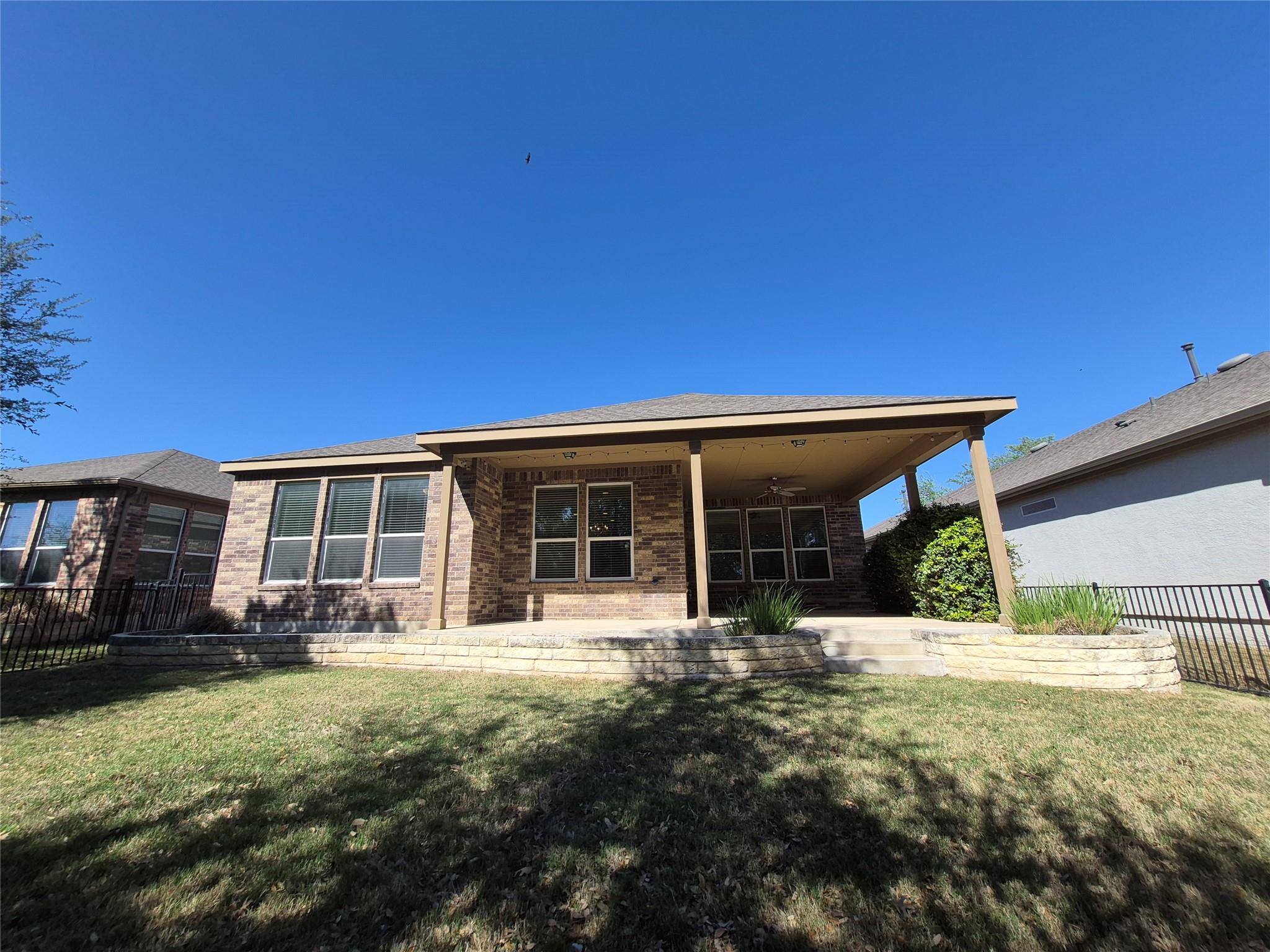 108 Calhoun Ln, Georgetown, TX 78633